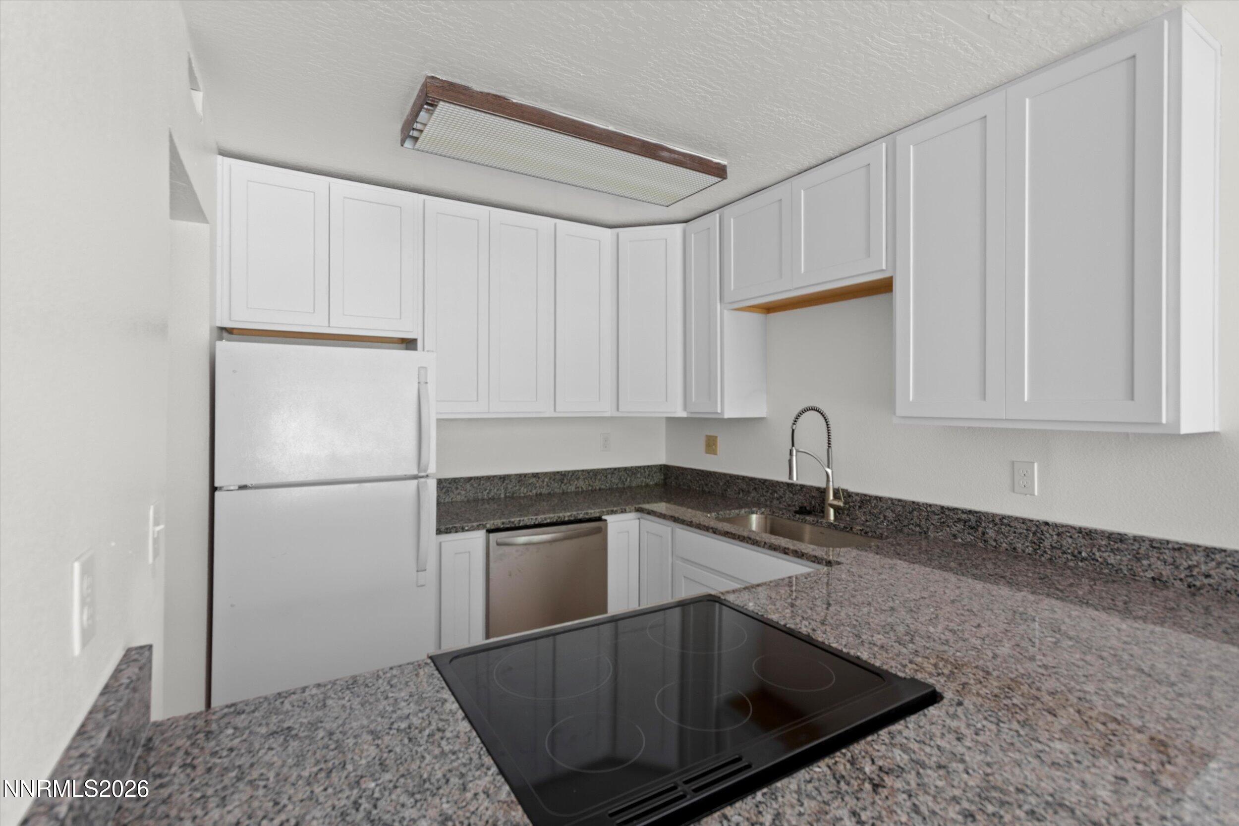 2555 Clear Acre Lane Apt 32 Property Photo 3