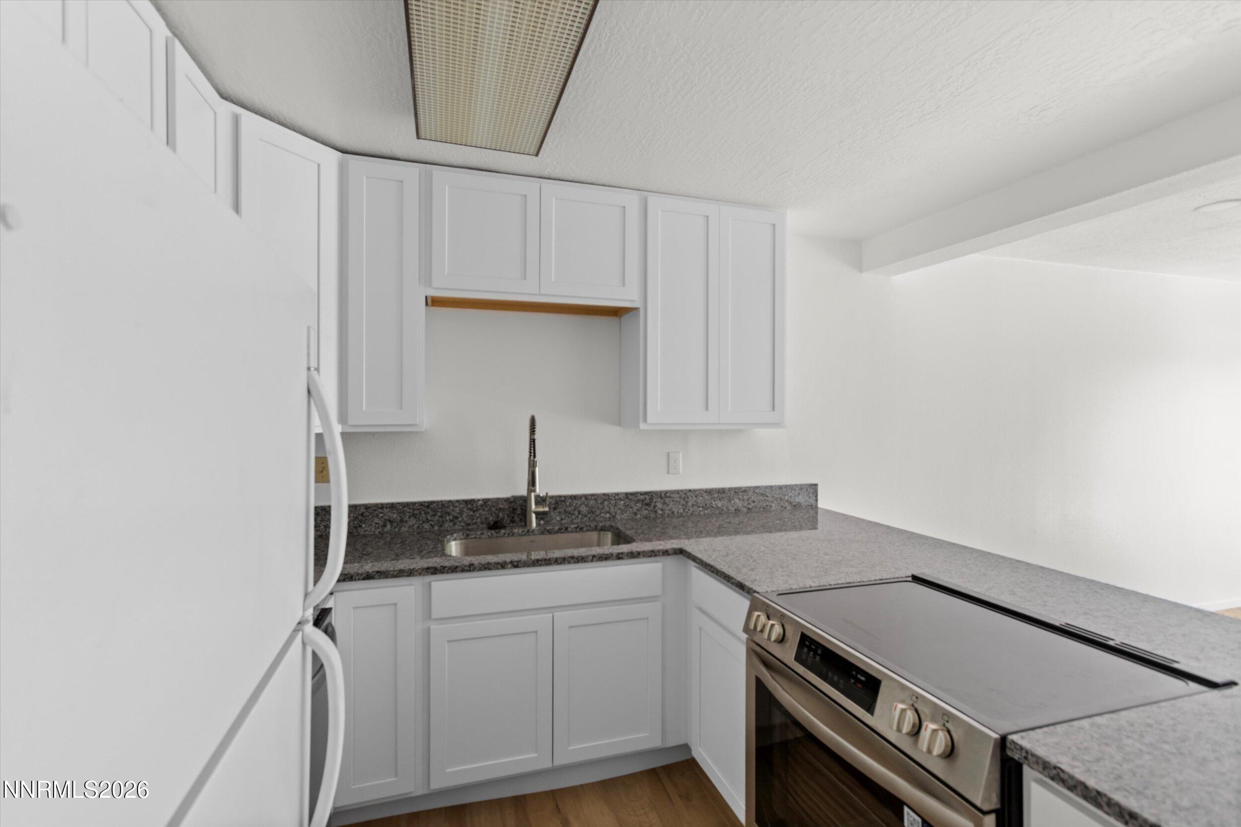 2555 Clear Acre Lane Apt 32 Property Photo 4
