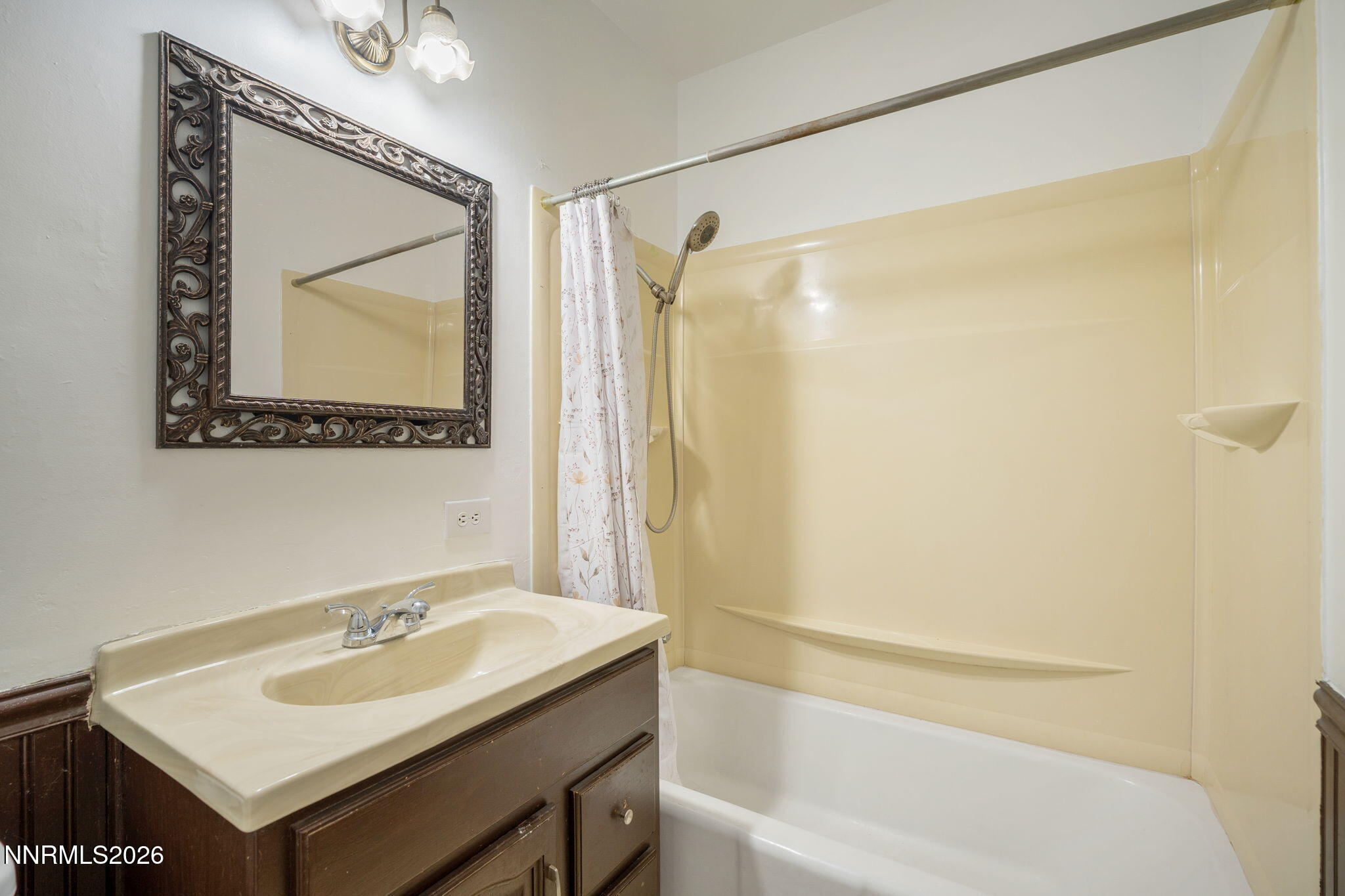 307 G Street Property Photo 10