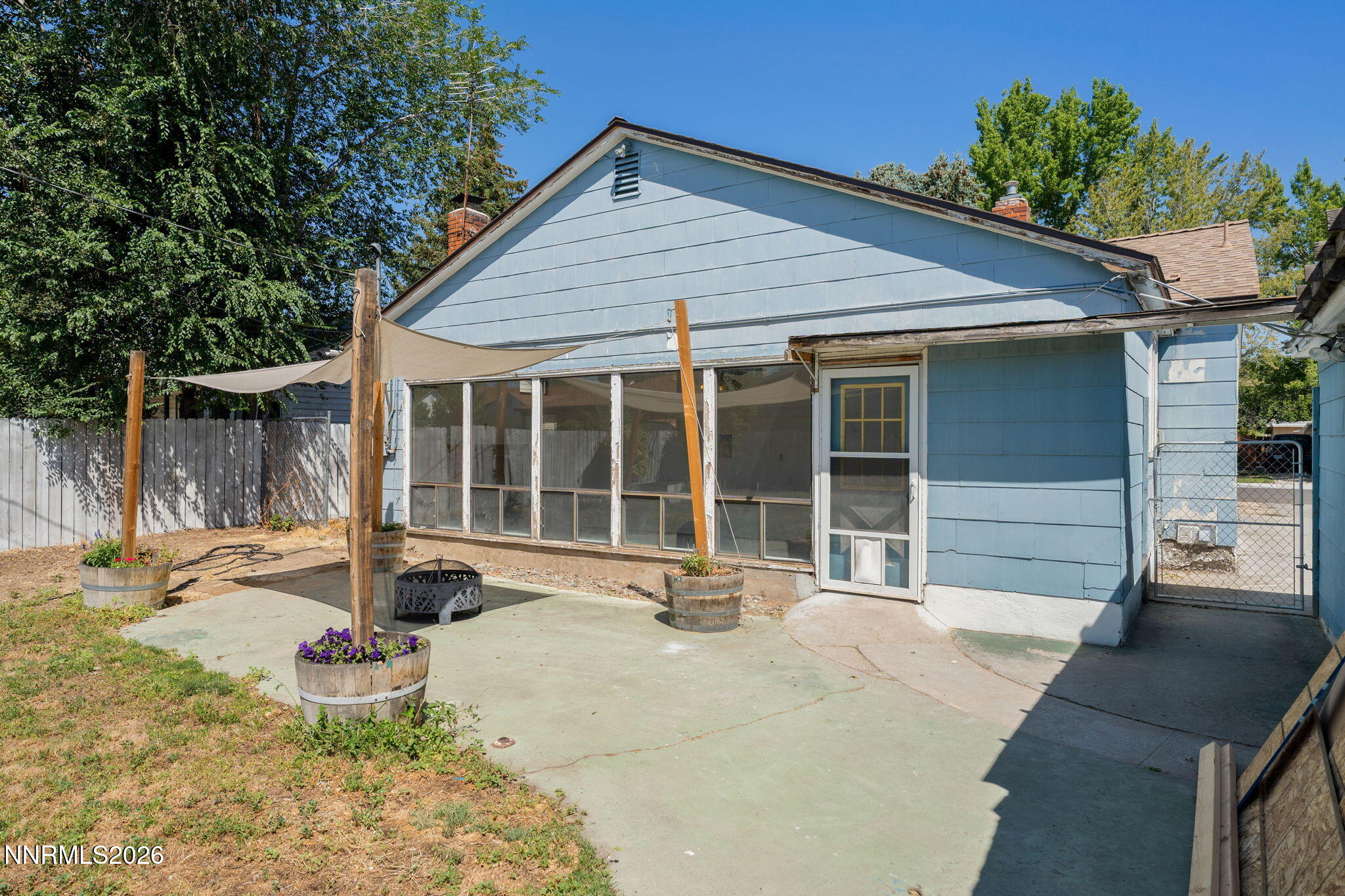 307 G Street Property Photo 23