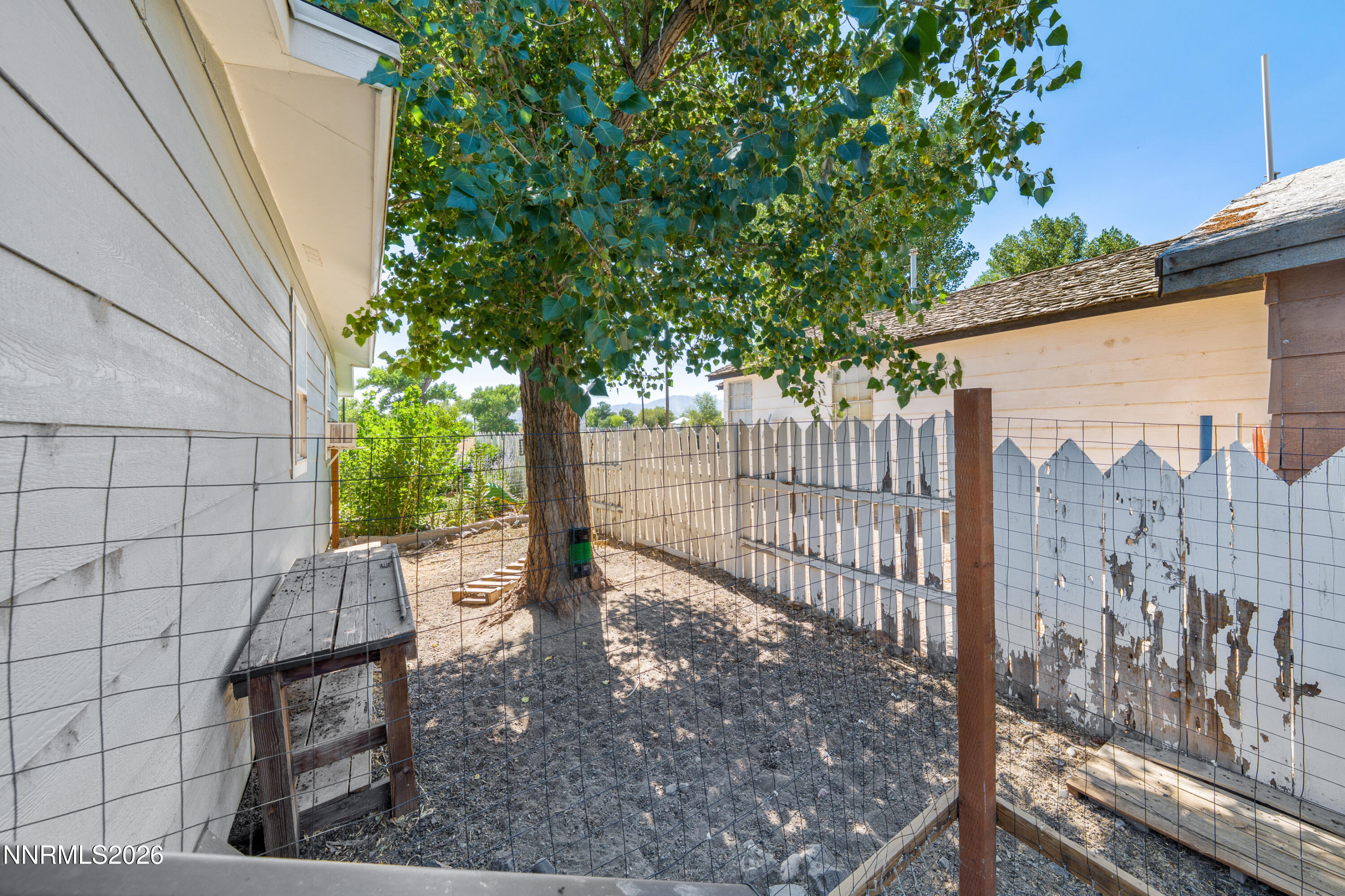 577 N 1st Street Property Photo 7