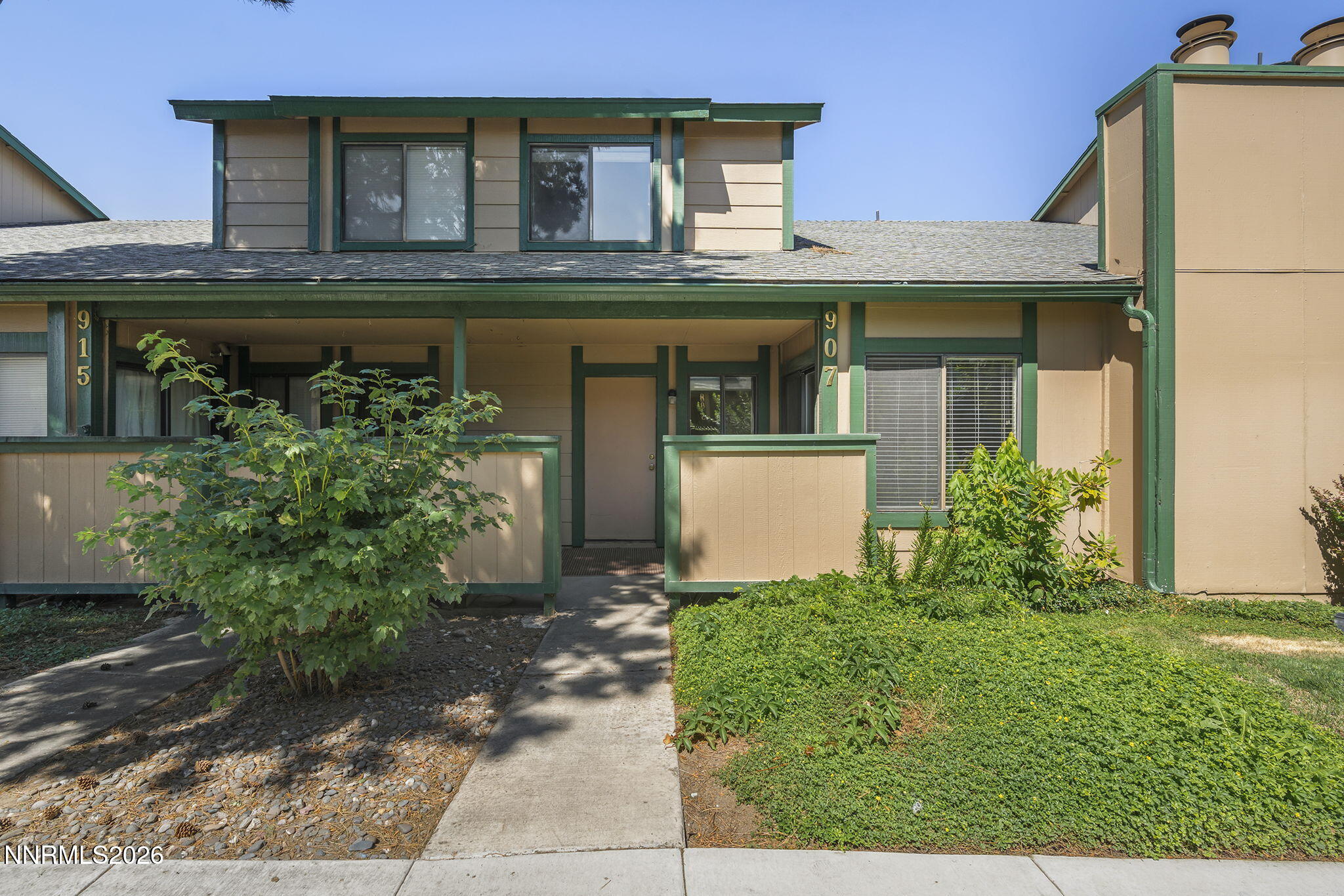 907 Tyler Way Property Photo 3