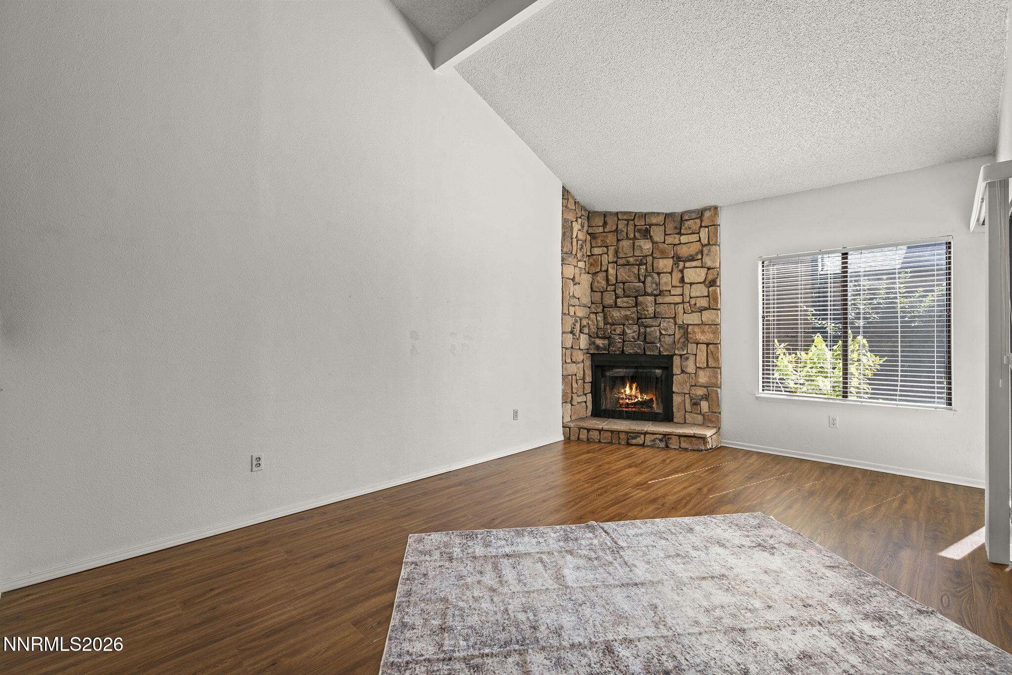 907 Tyler Way Property Photo 11