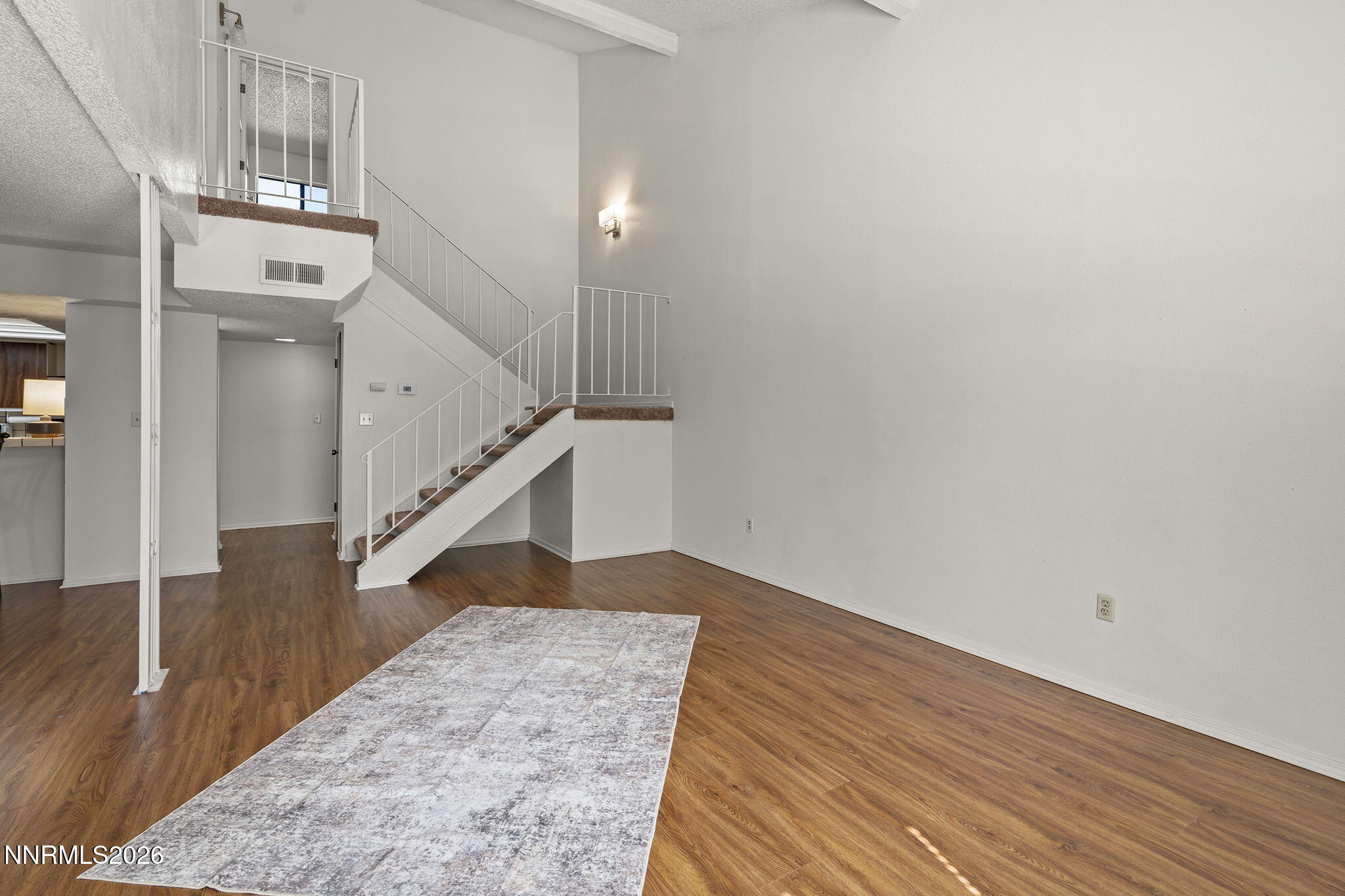 907 Tyler Way Property Photo 12