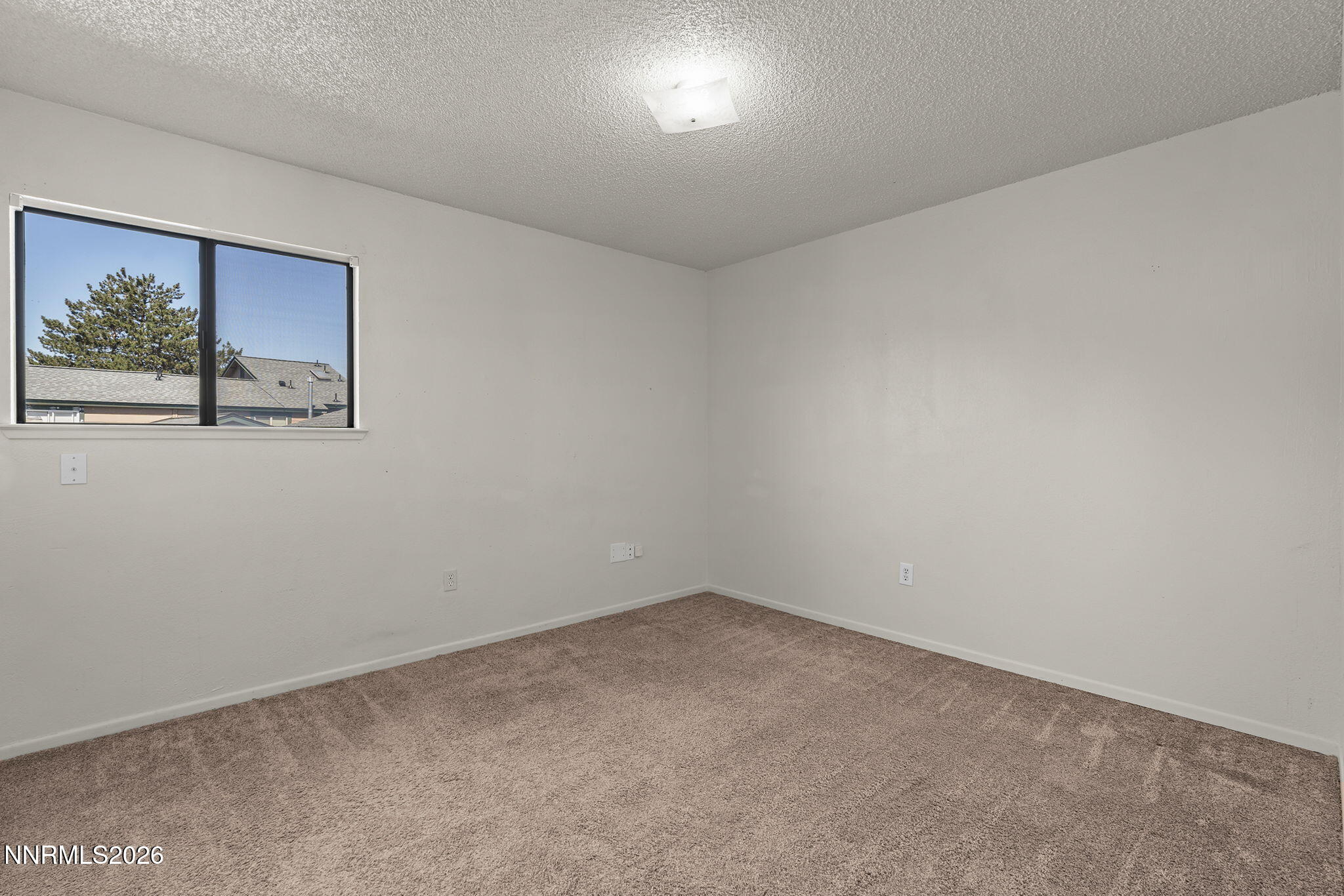 907 Tyler Way Property Photo 22