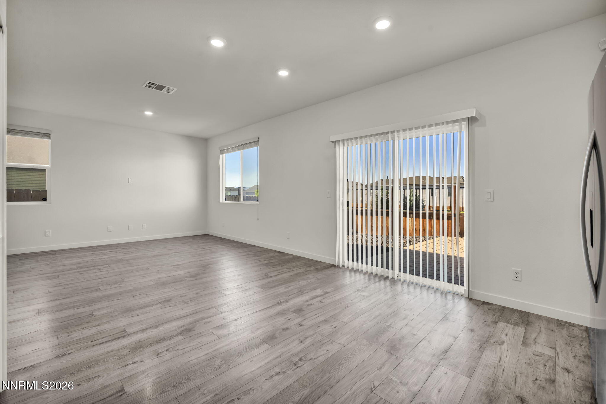8863 Wolf Moon Drive Property Photo 22