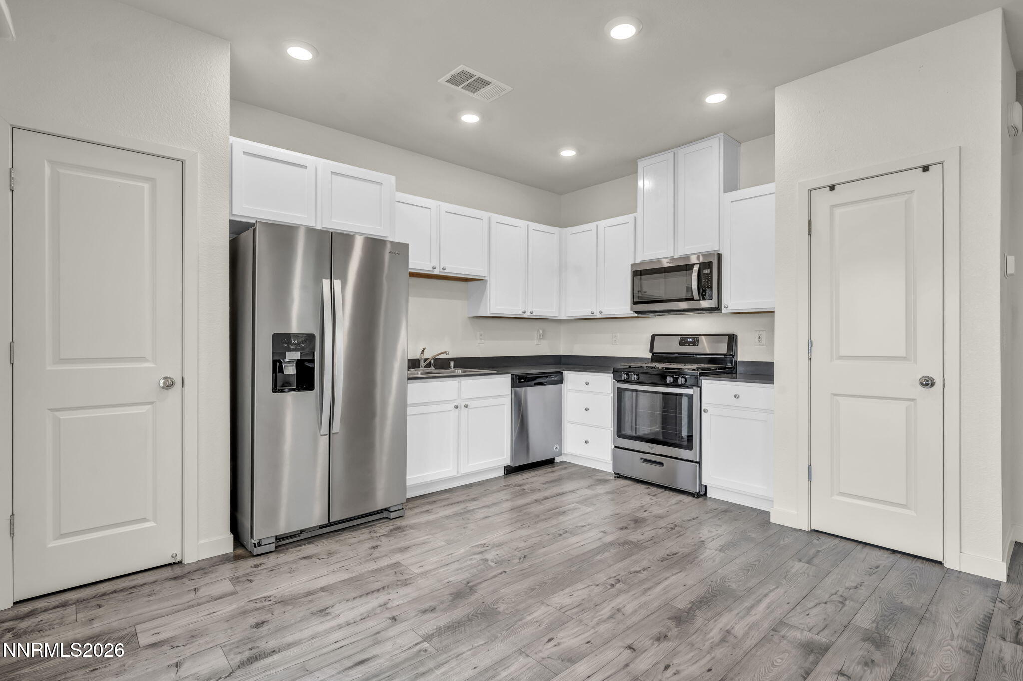8863 Wolf Moon Drive Property Photo 24