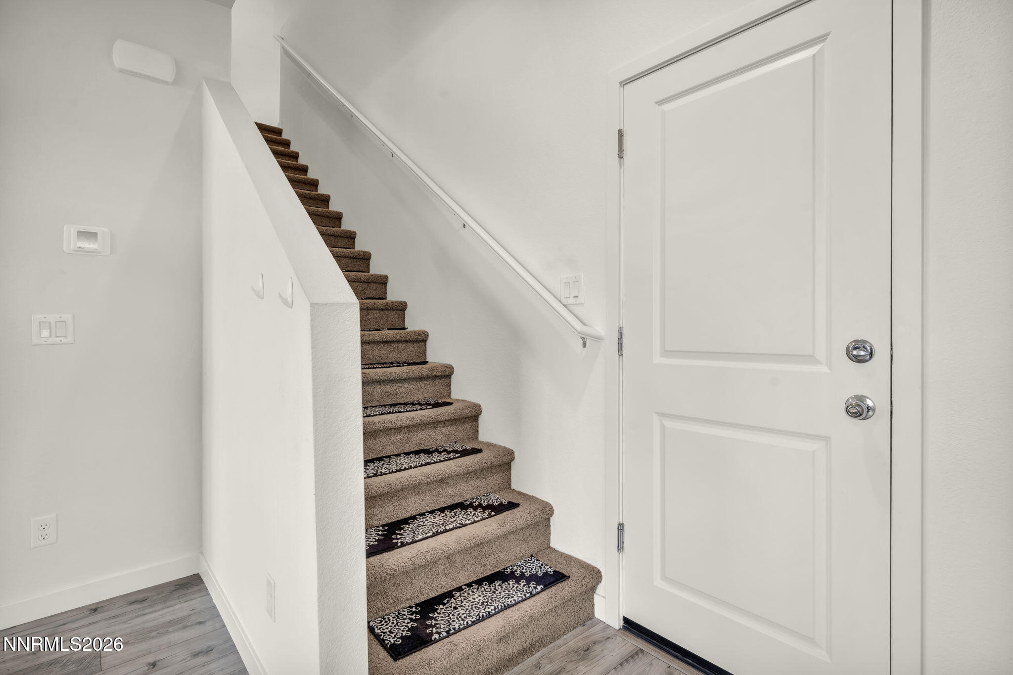 8863 Wolf Moon Drive Property Photo 28