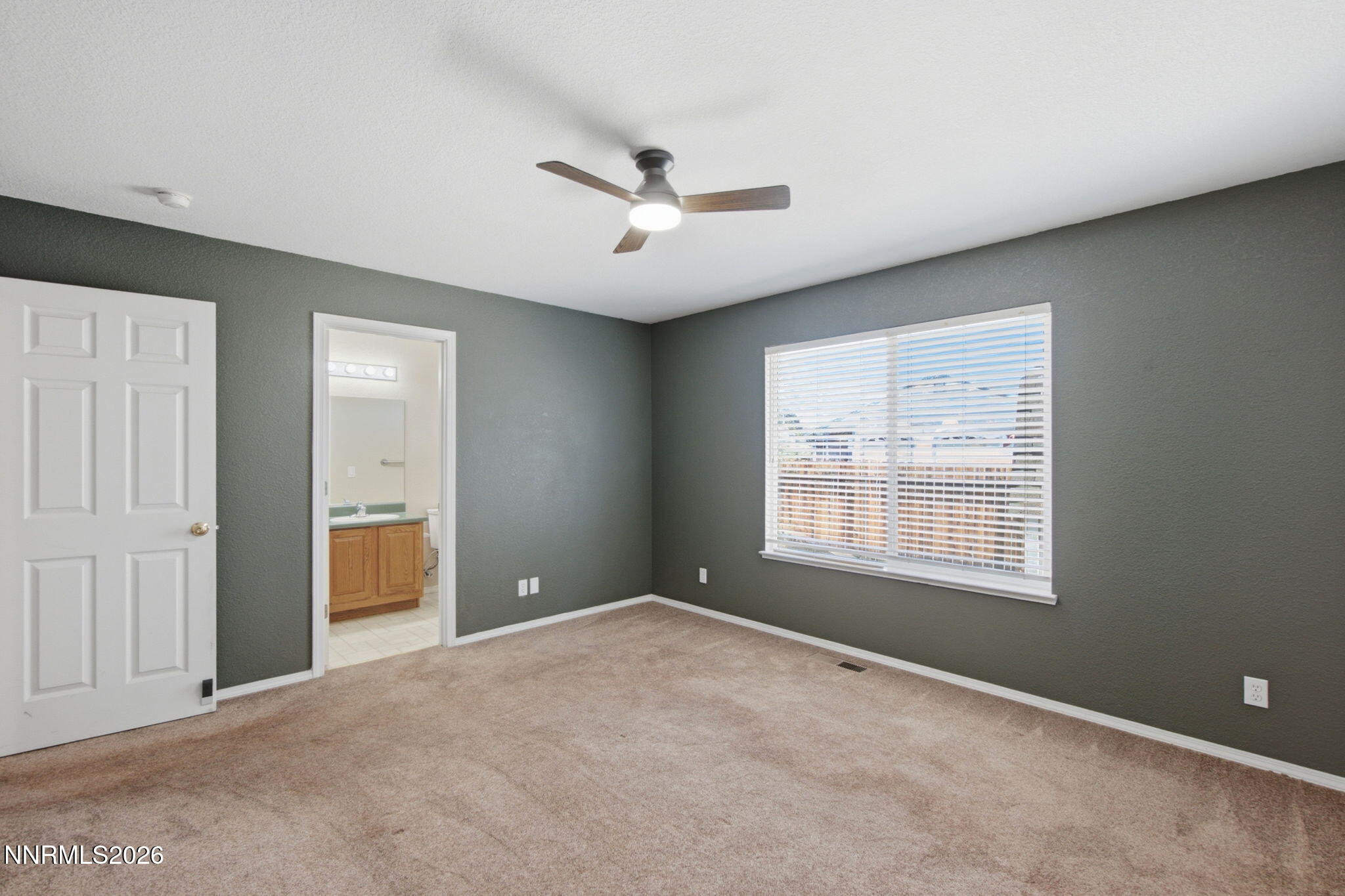 969 Red Falcon Way Property Photo 14