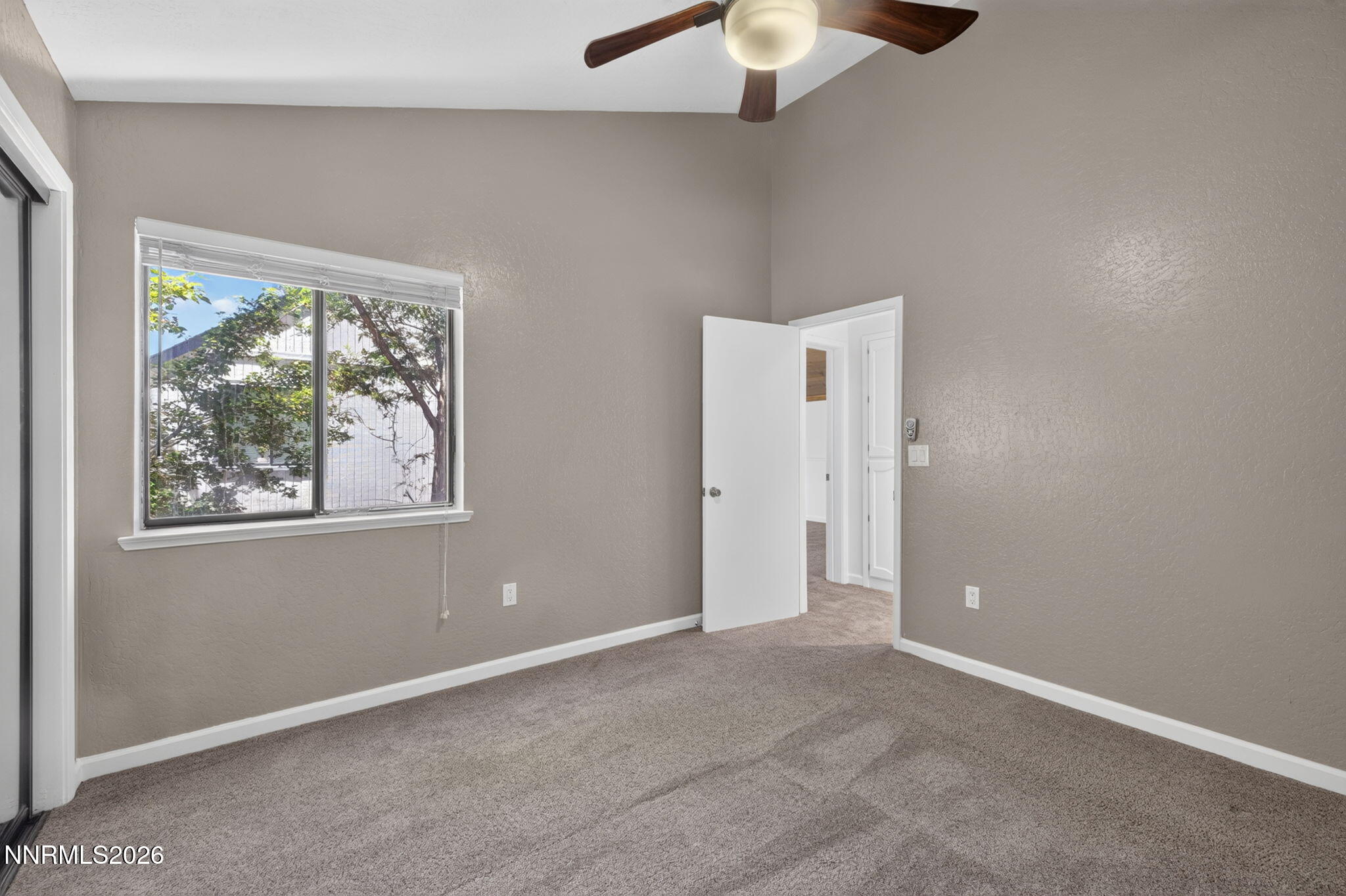 2564 Garfield Drive Property Photo 12