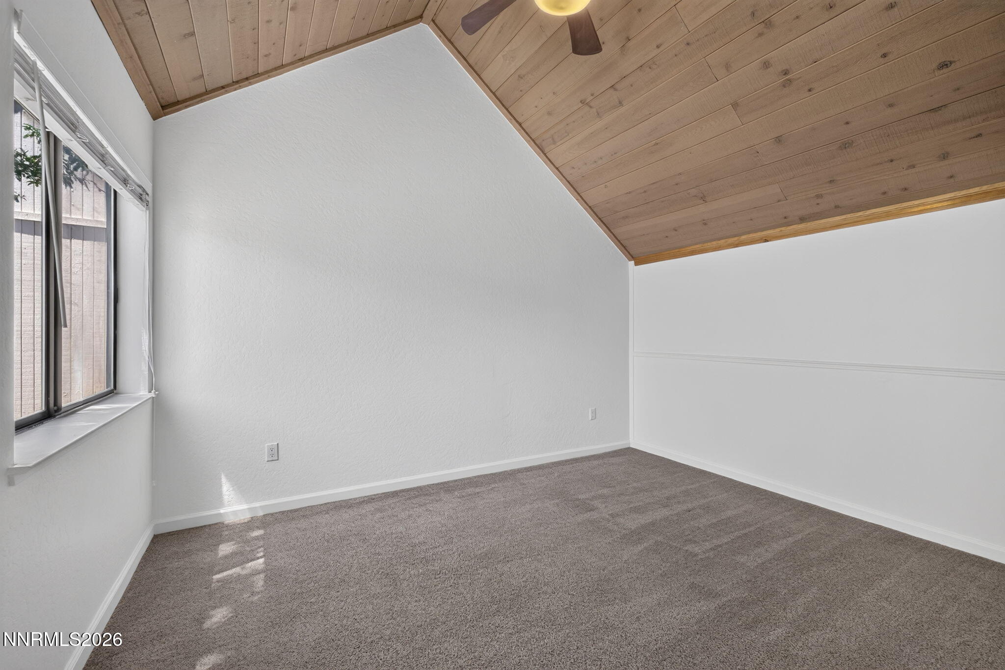 2564 Garfield Drive Property Photo 13