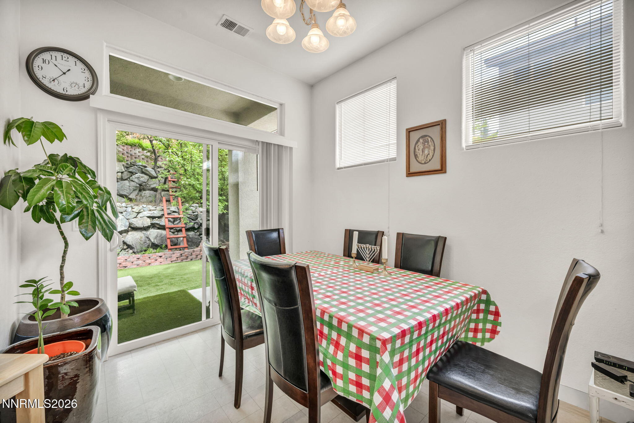 2662 Longridge Drive Property Photo 19