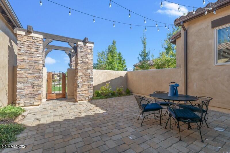 6240 Vista Montagna Way Property Photo 3
