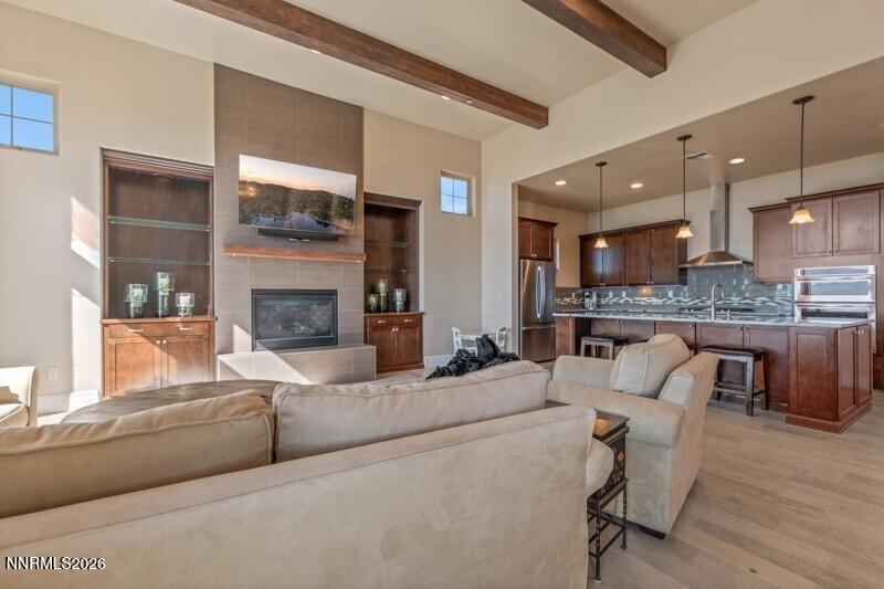 6240 Vista Montagna Way Property Photo 9