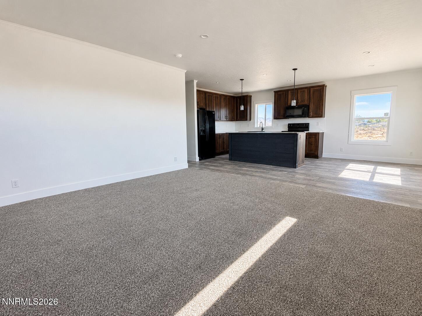 7160 Market Street Property Photo 4