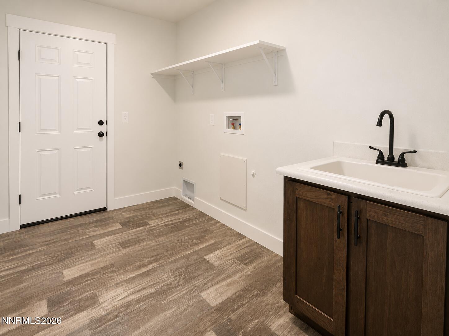 7160 Market Street Property Photo 15
