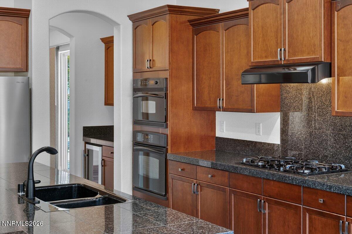 7400 Rough Rock Drive Property Photo 12