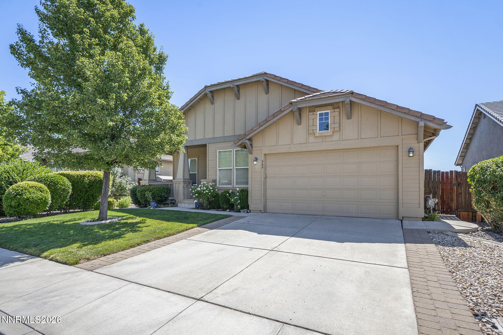 989 Turnberry Drive Property Photo 3