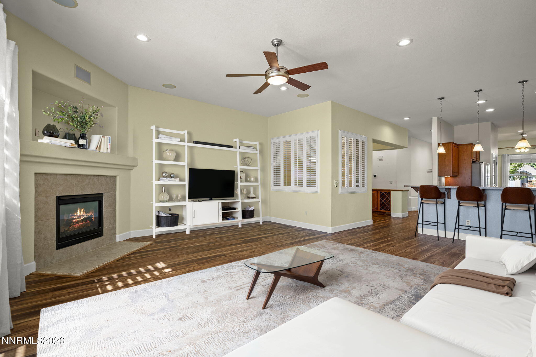 989 Turnberry Drive Property Photo 12