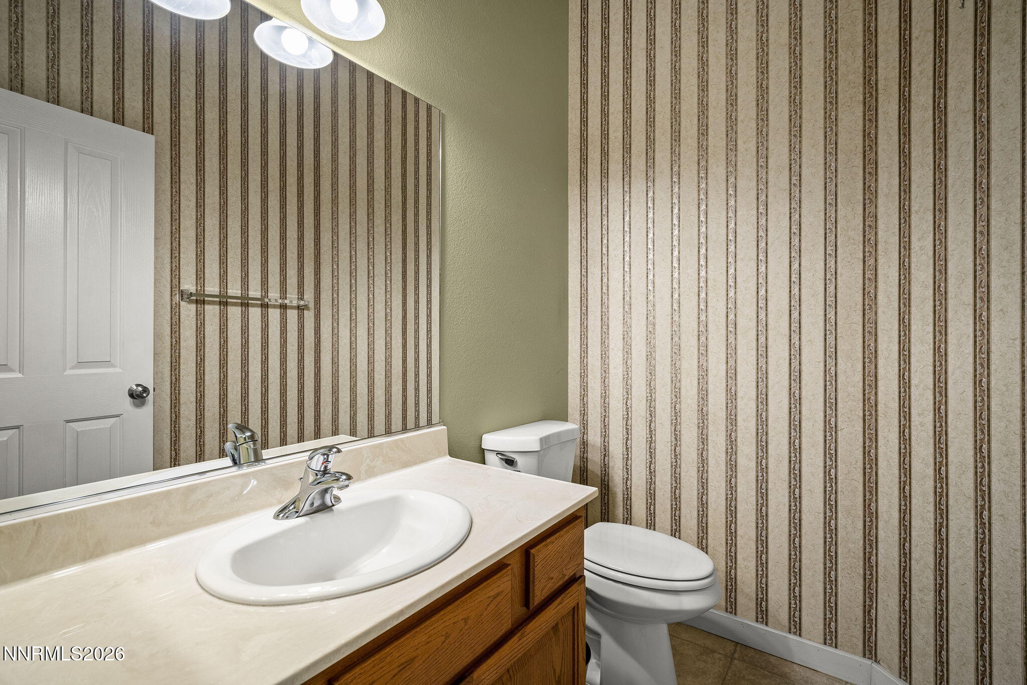 989 Turnberry Drive Property Photo 16