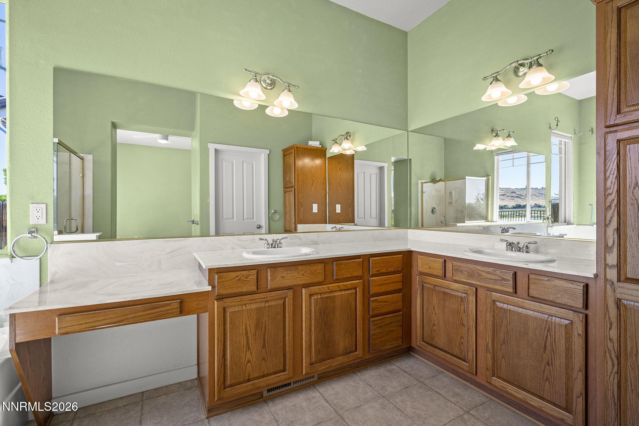 989 Turnberry Drive Property Photo 20