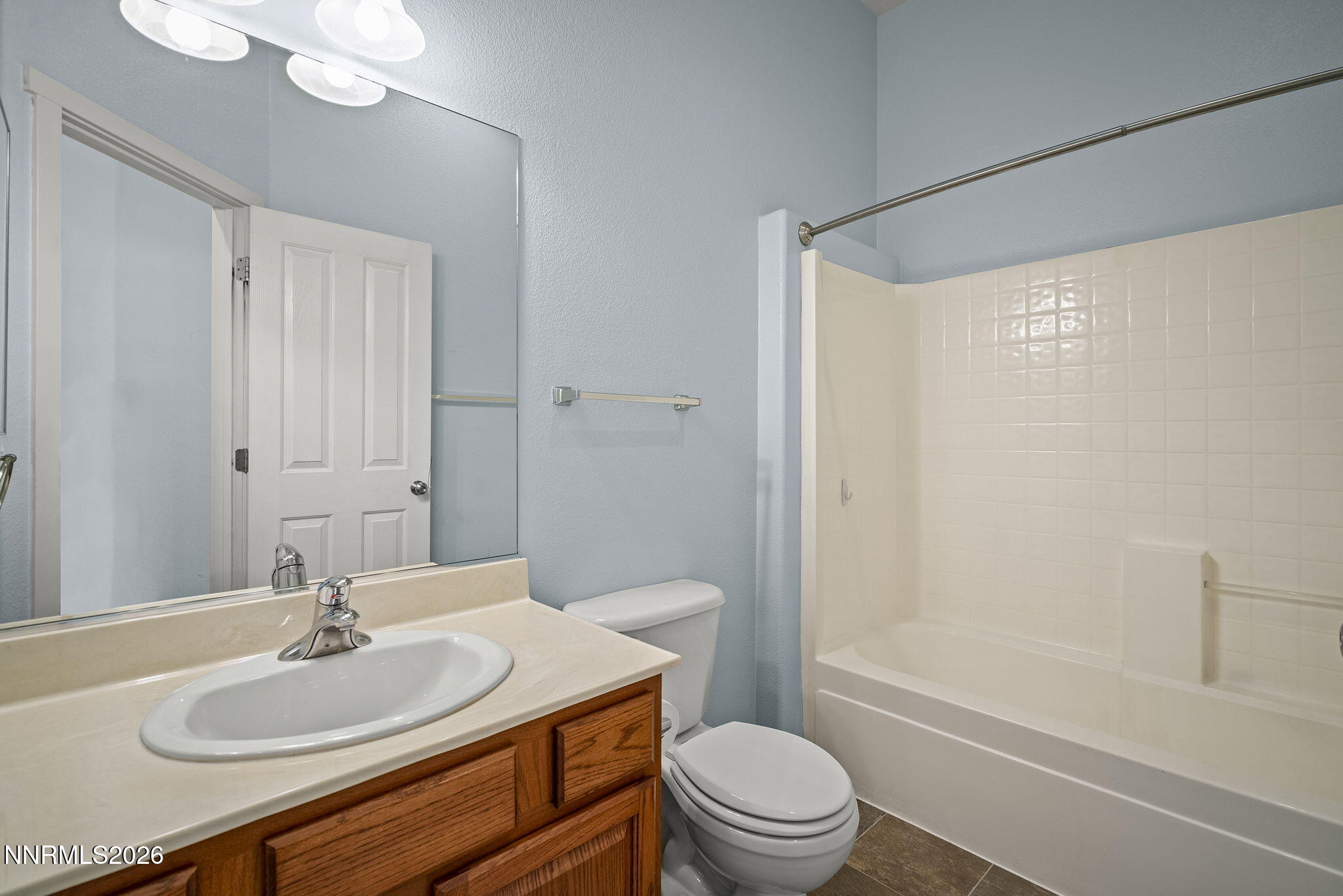 989 Turnberry Drive Property Photo 23