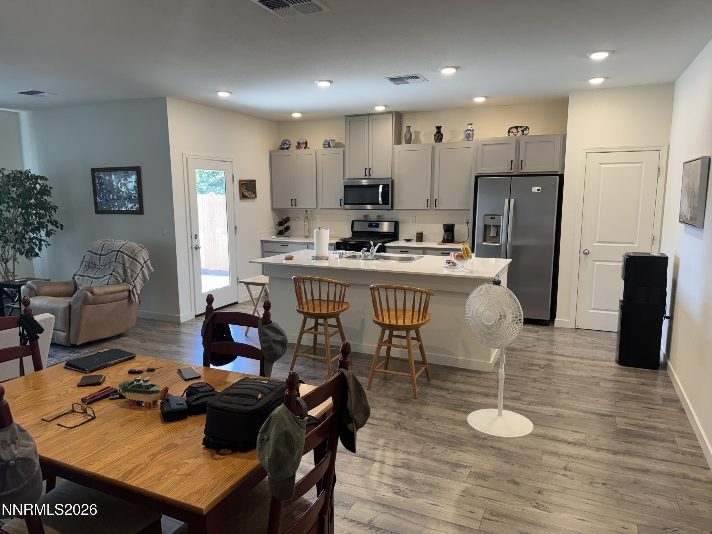 818 Karry Way Property Photo 10