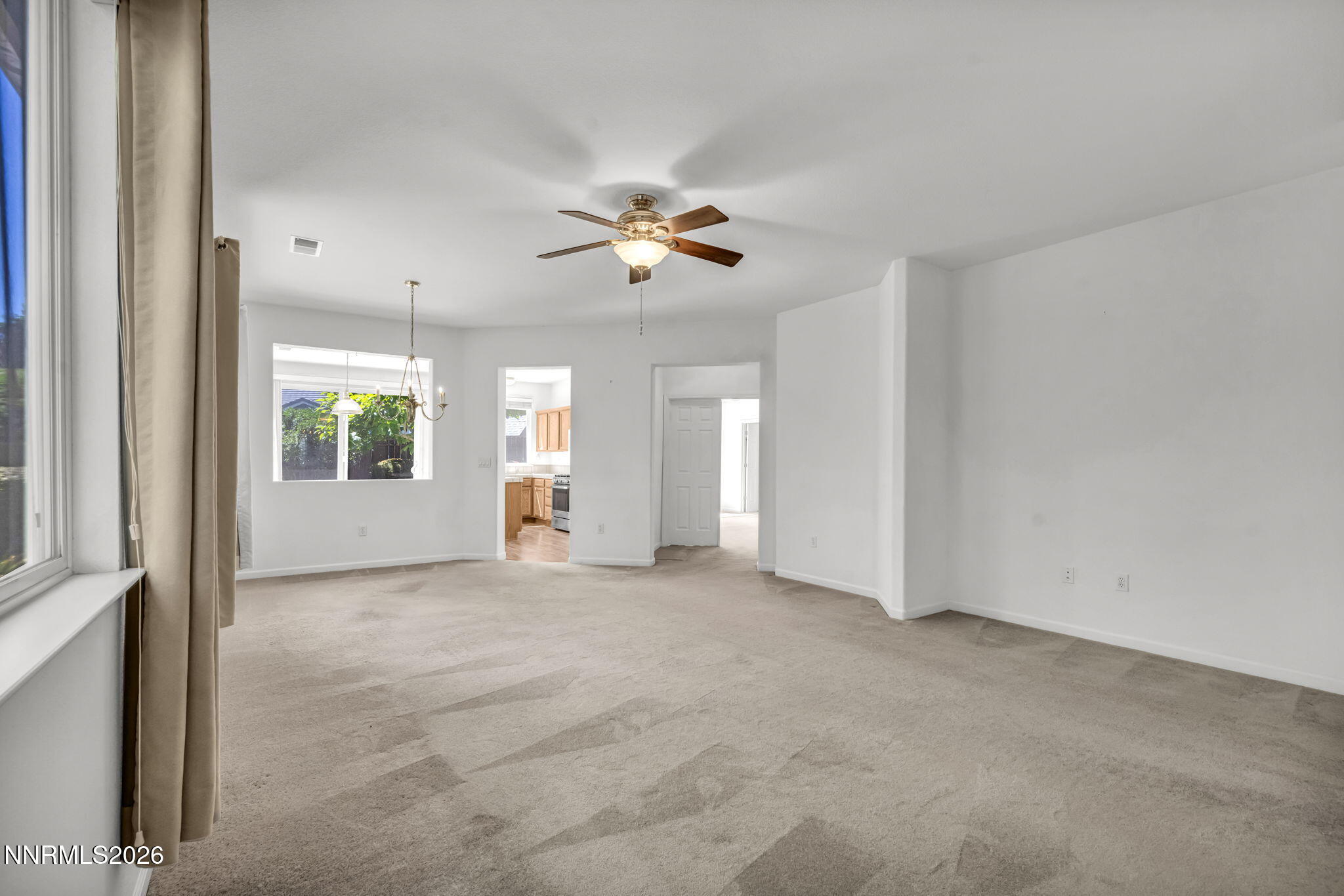 307 Torrey Pines Drive Property Photo 8