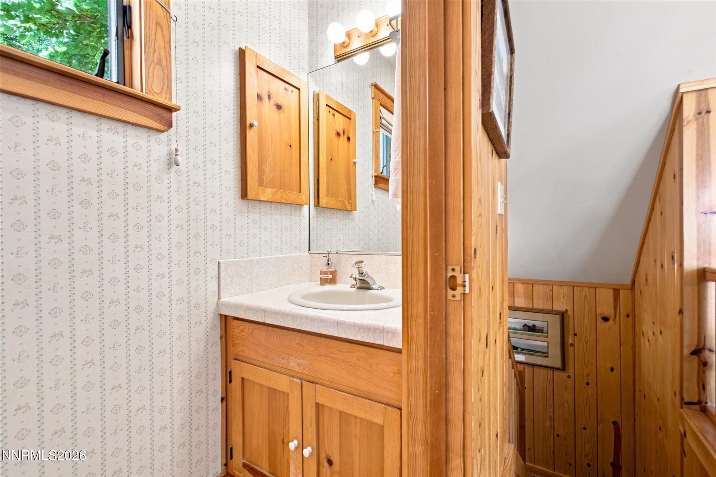 1960 Glenbrook Road Property Photo 65
