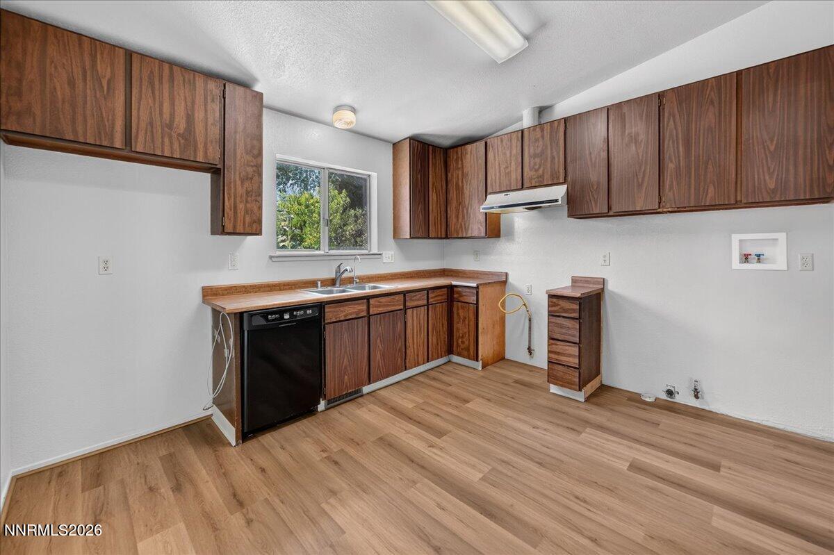 2360 Airport Road Property Photo 17