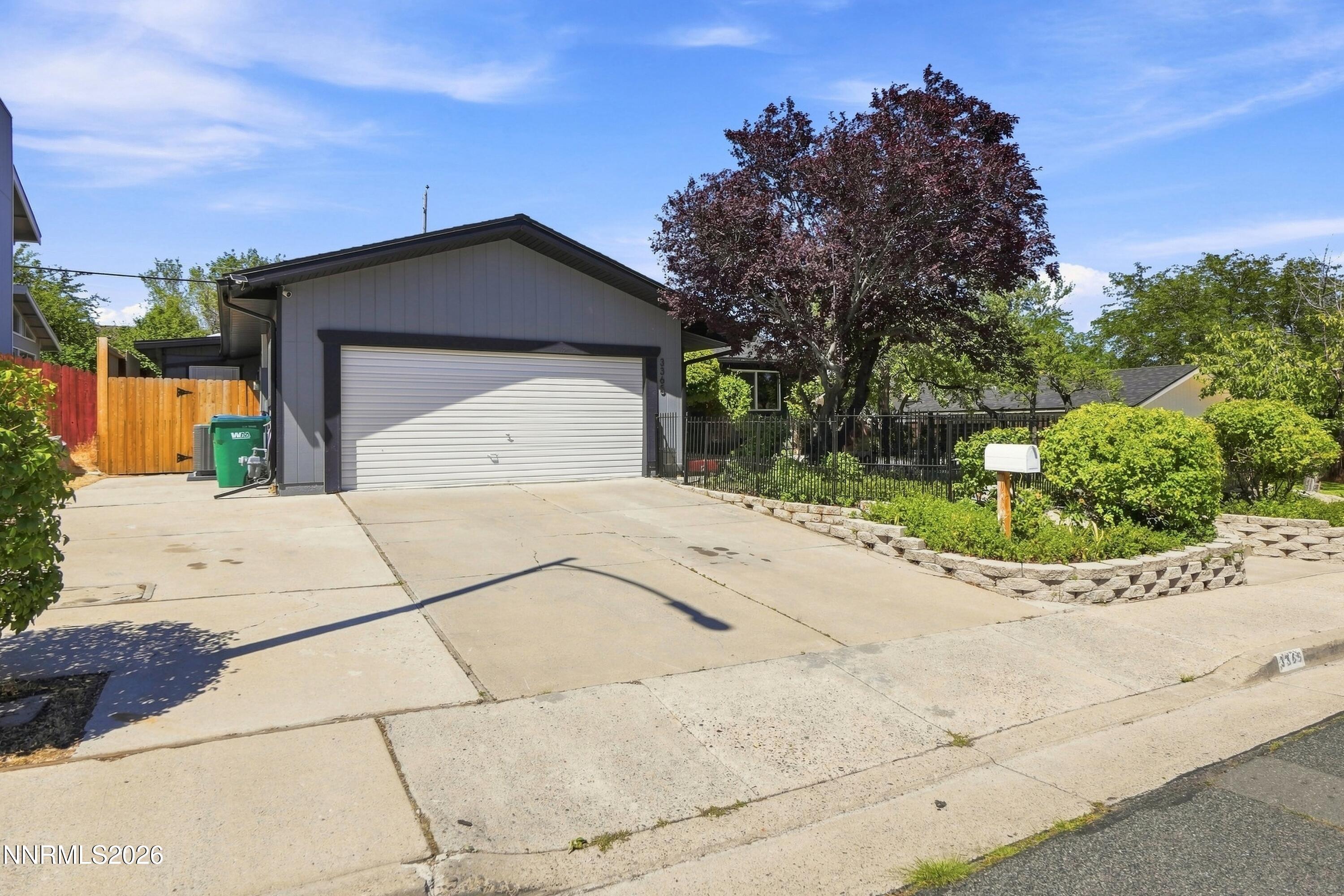 3365 Bowie Road Property Photo 3
