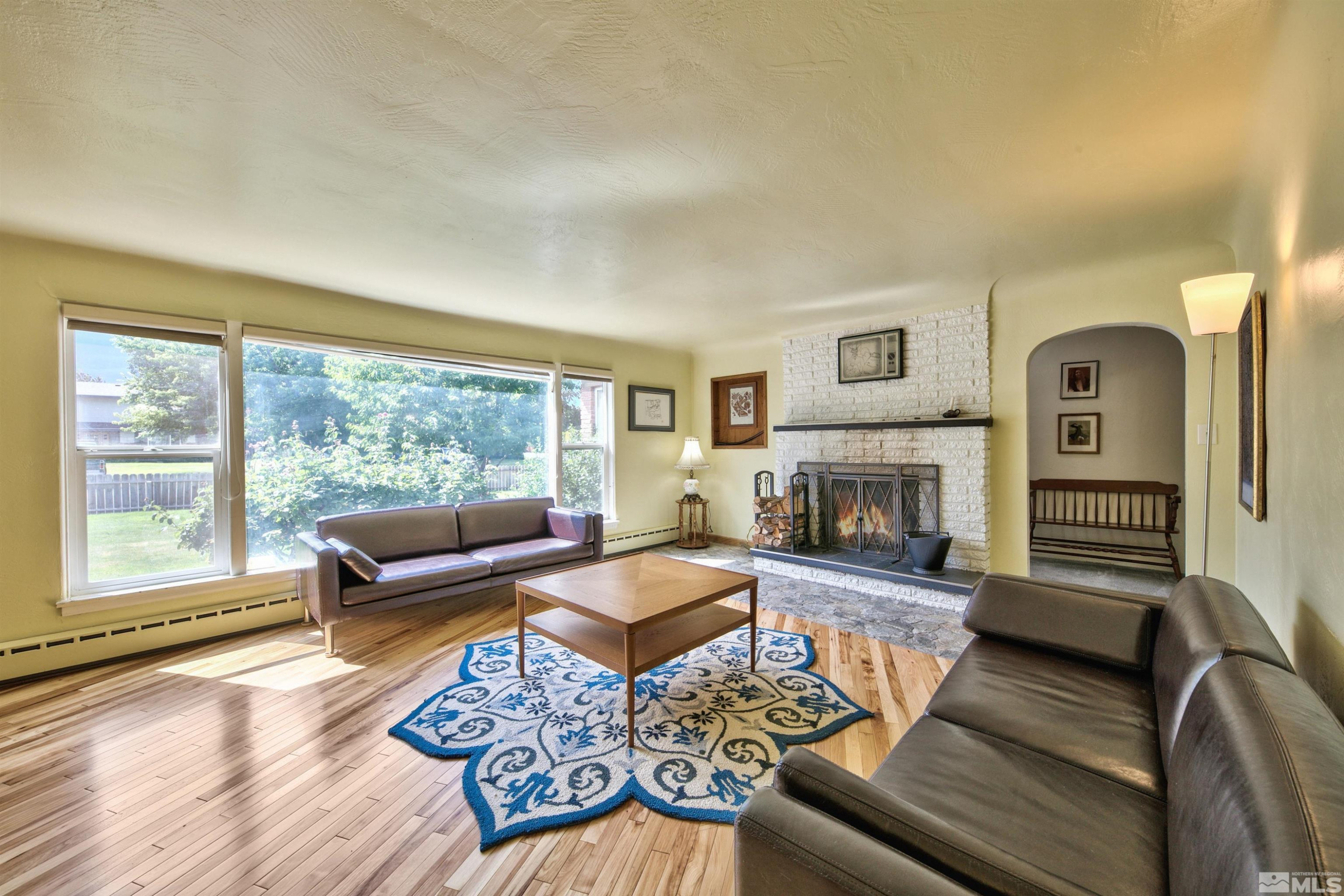 1800 Benjamin Franklin Drive Property Photo 2