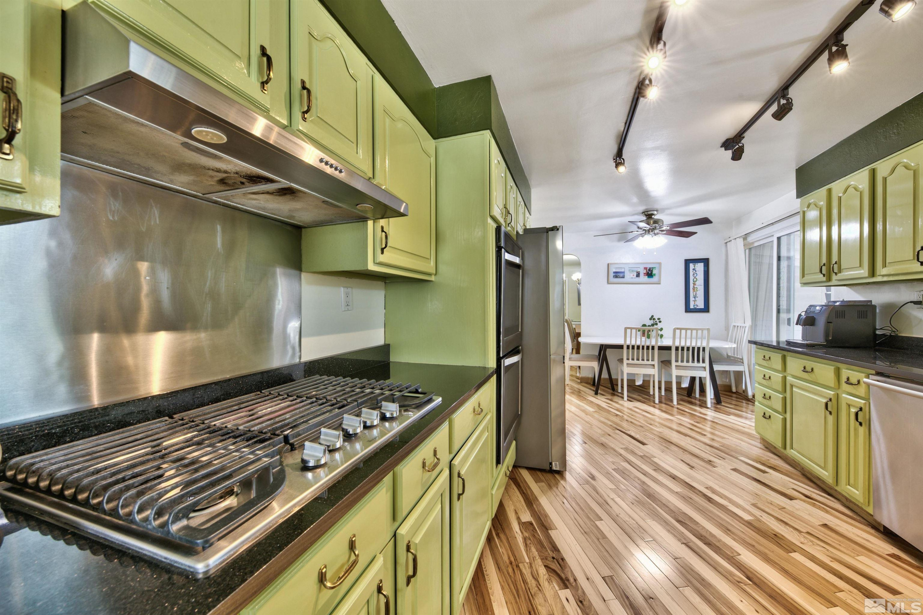 1800 Benjamin Franklin Drive Property Photo 3