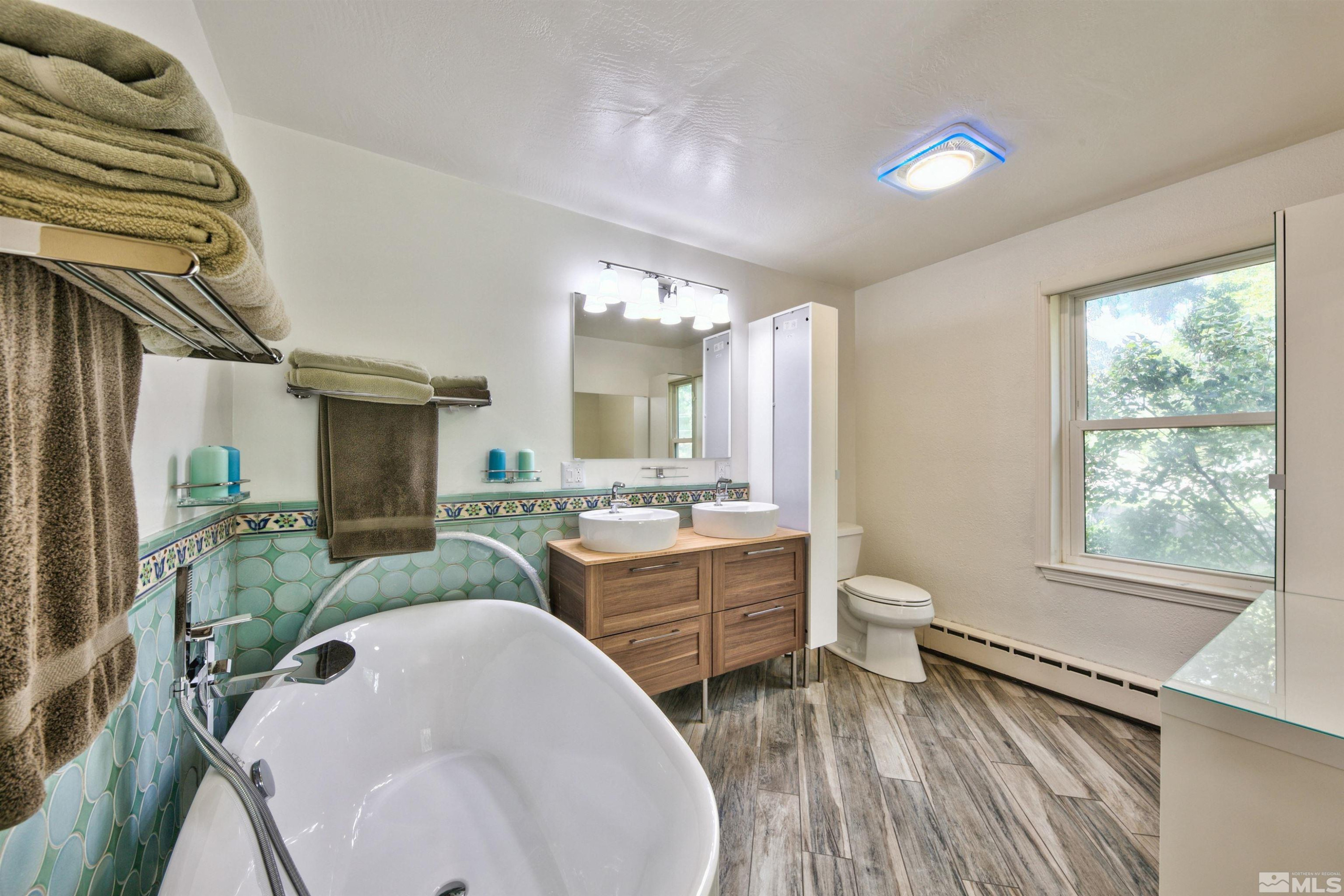 1800 Benjamin Franklin Drive Property Photo 5