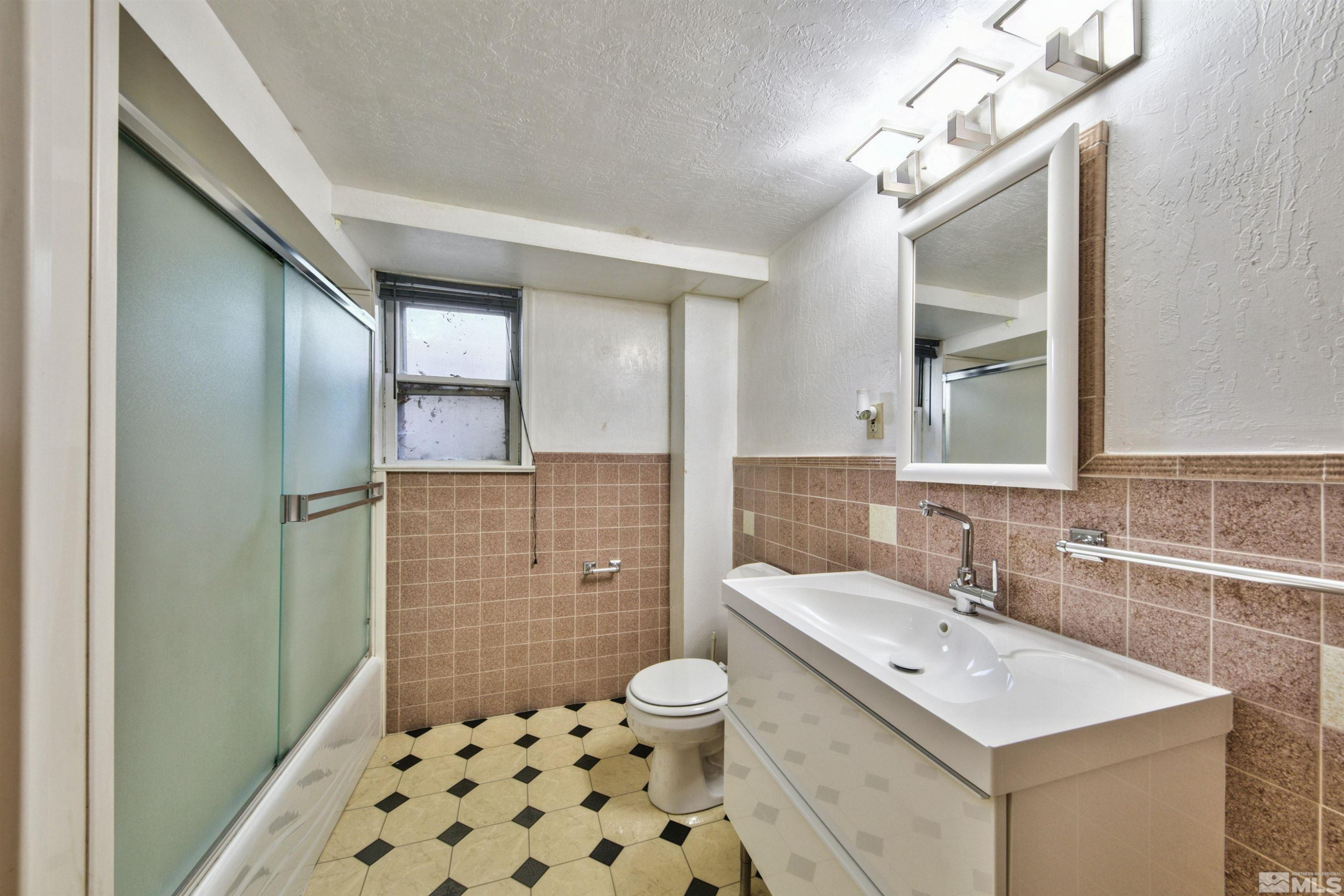 1800 Benjamin Franklin Drive Property Photo 14