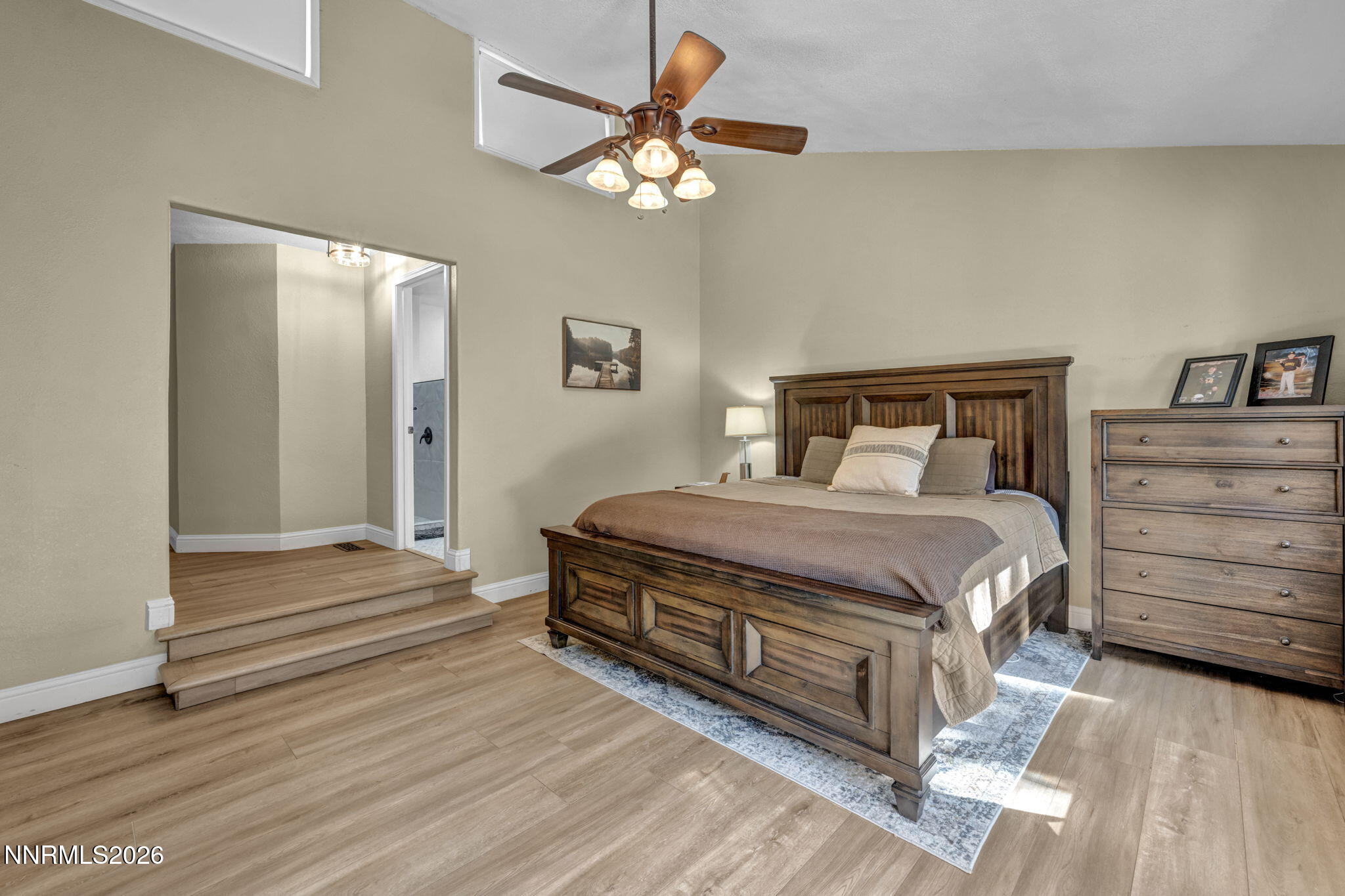 12320 S Hills Drive Property Photo 15
