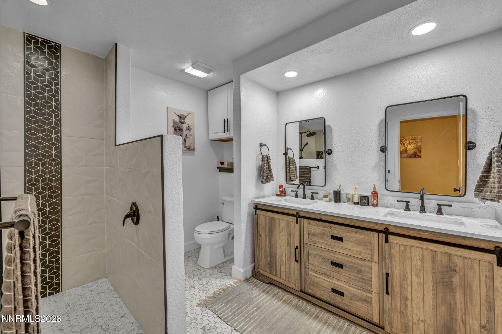 12320 S Hills Drive Property Photo 18