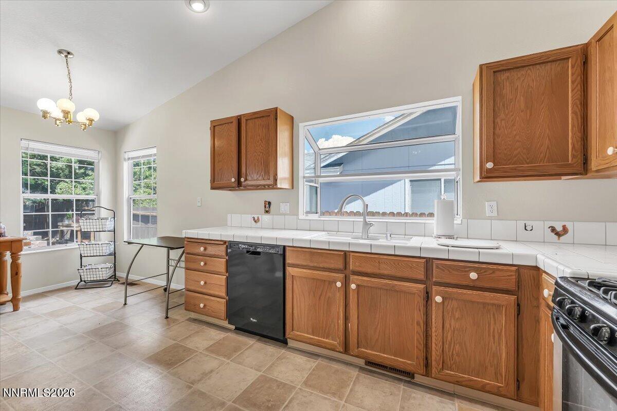 966 Bernice Court Property Photo 11