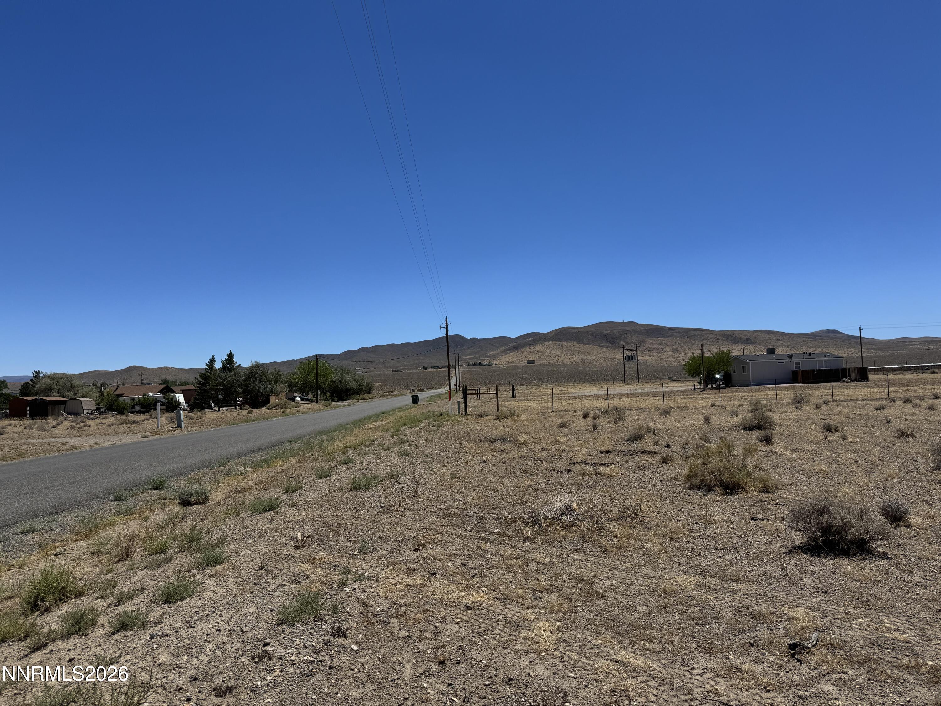 3815 Onyx Street Property Photo 5