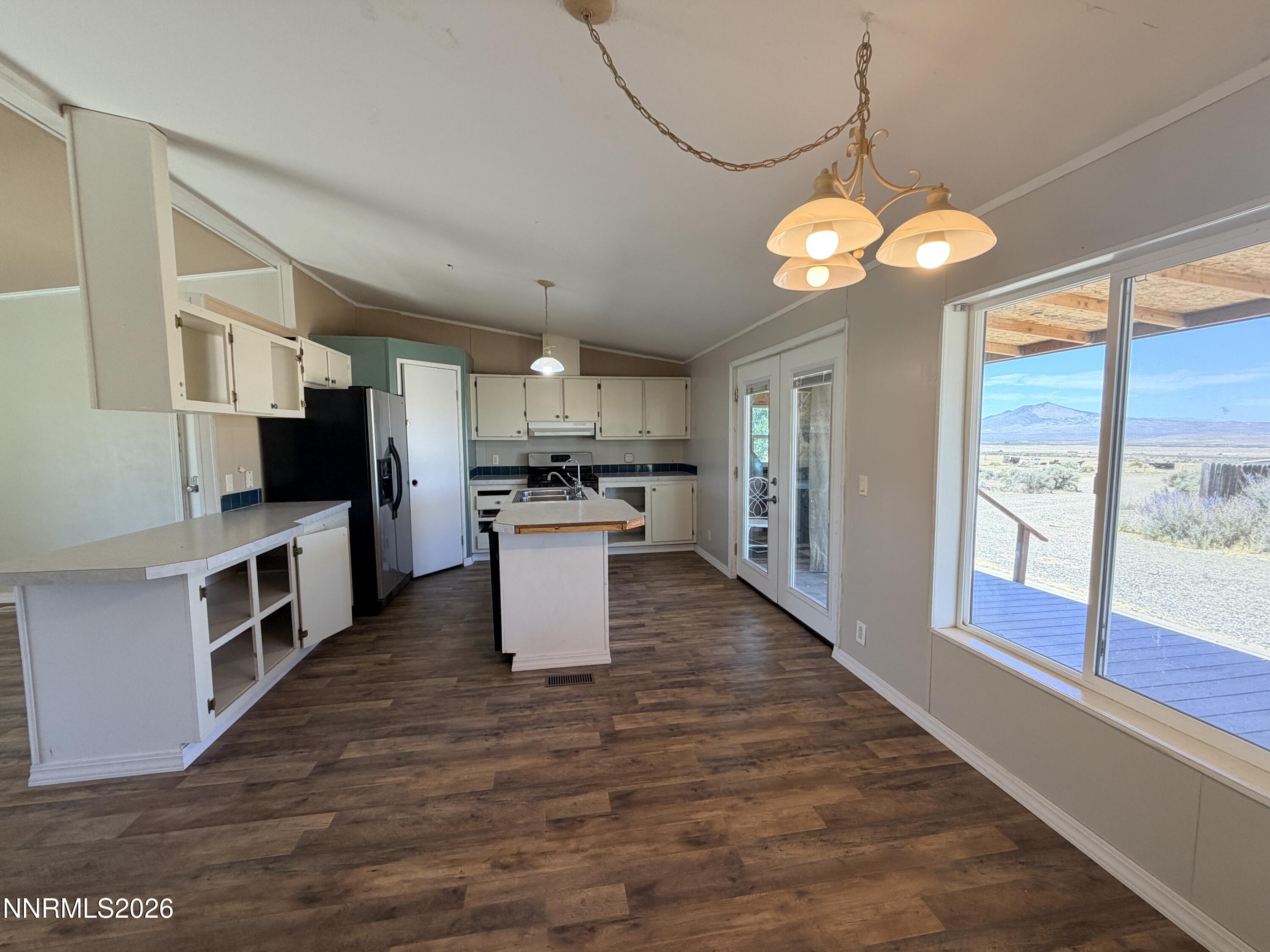 11145 Cormier Boulevard Property Photo 12