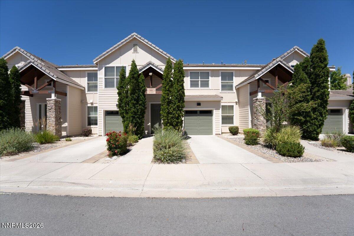 4889 Bougainvillea Circle Property Photo 3
