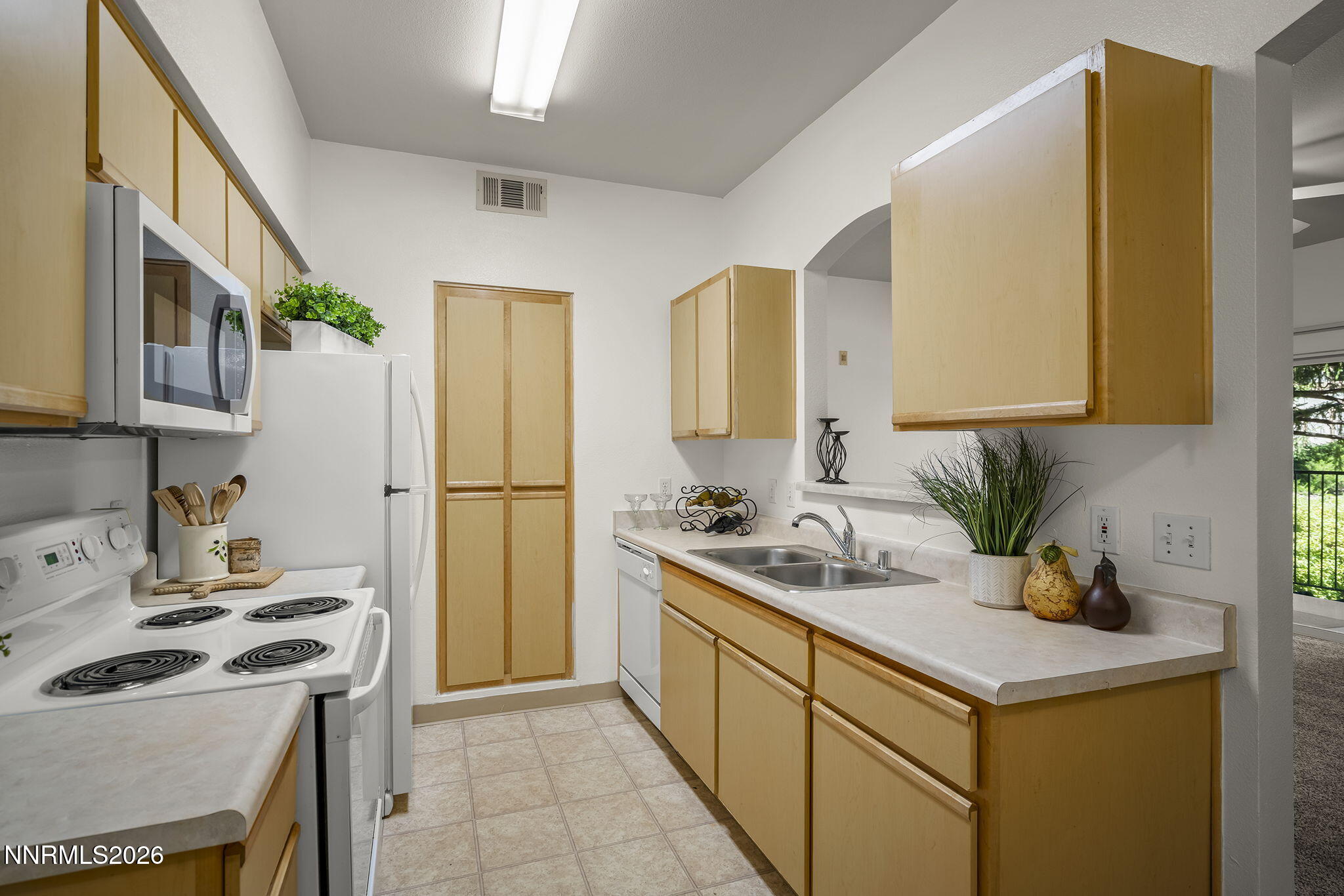 6850 Sharlands Avenue # 1107 Property Photo 2