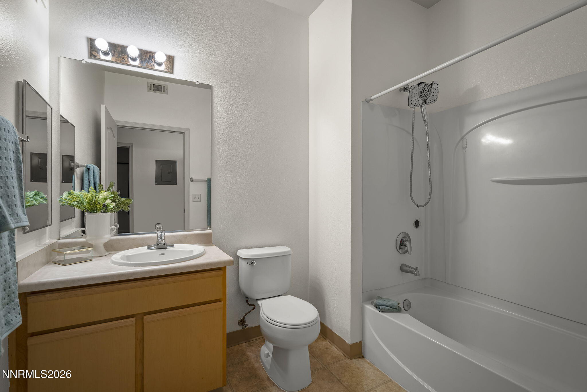 6850 Sharlands Avenue # 1107 Property Photo 11