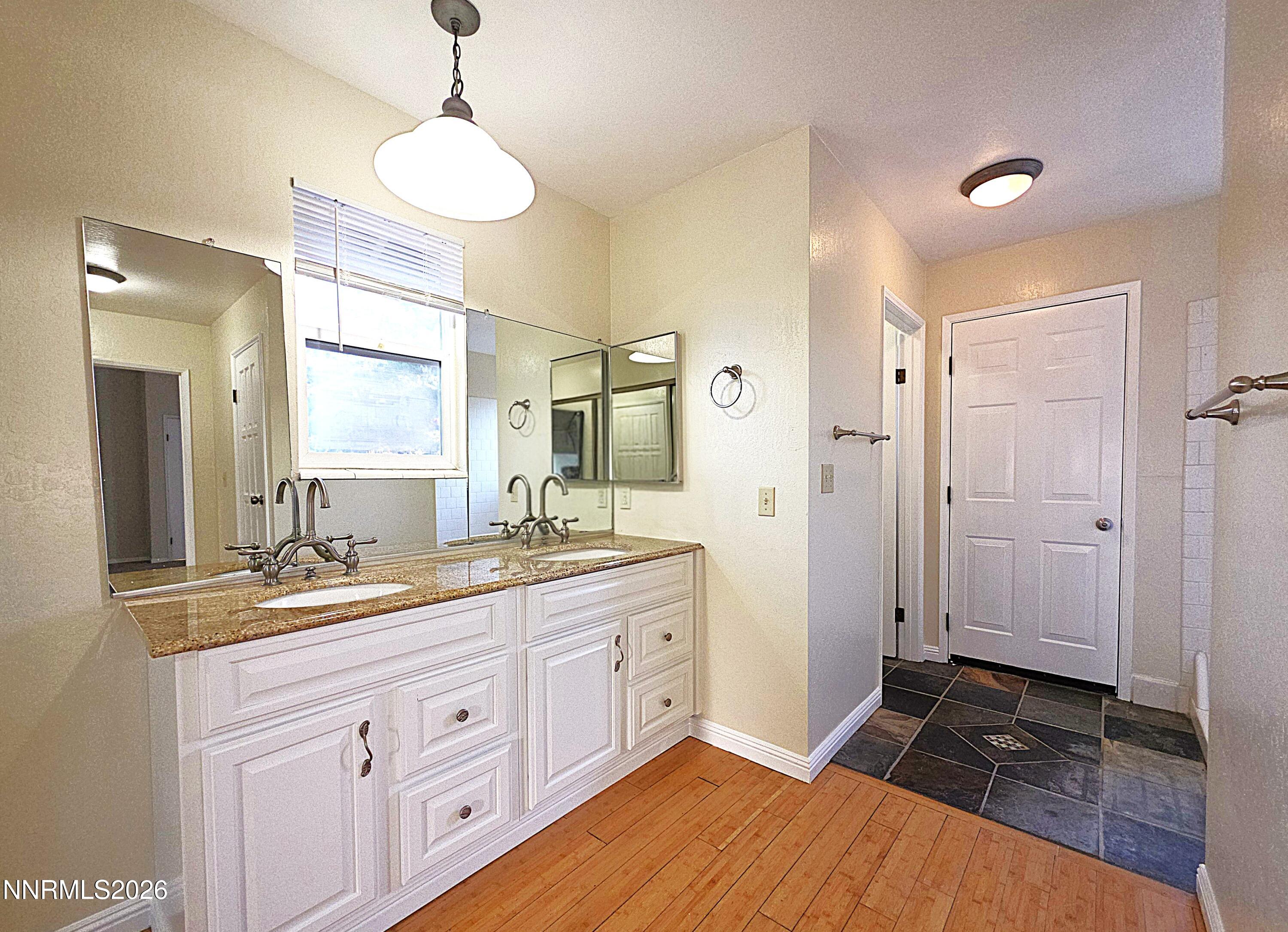 437 Octavia Court Property Photo 25
