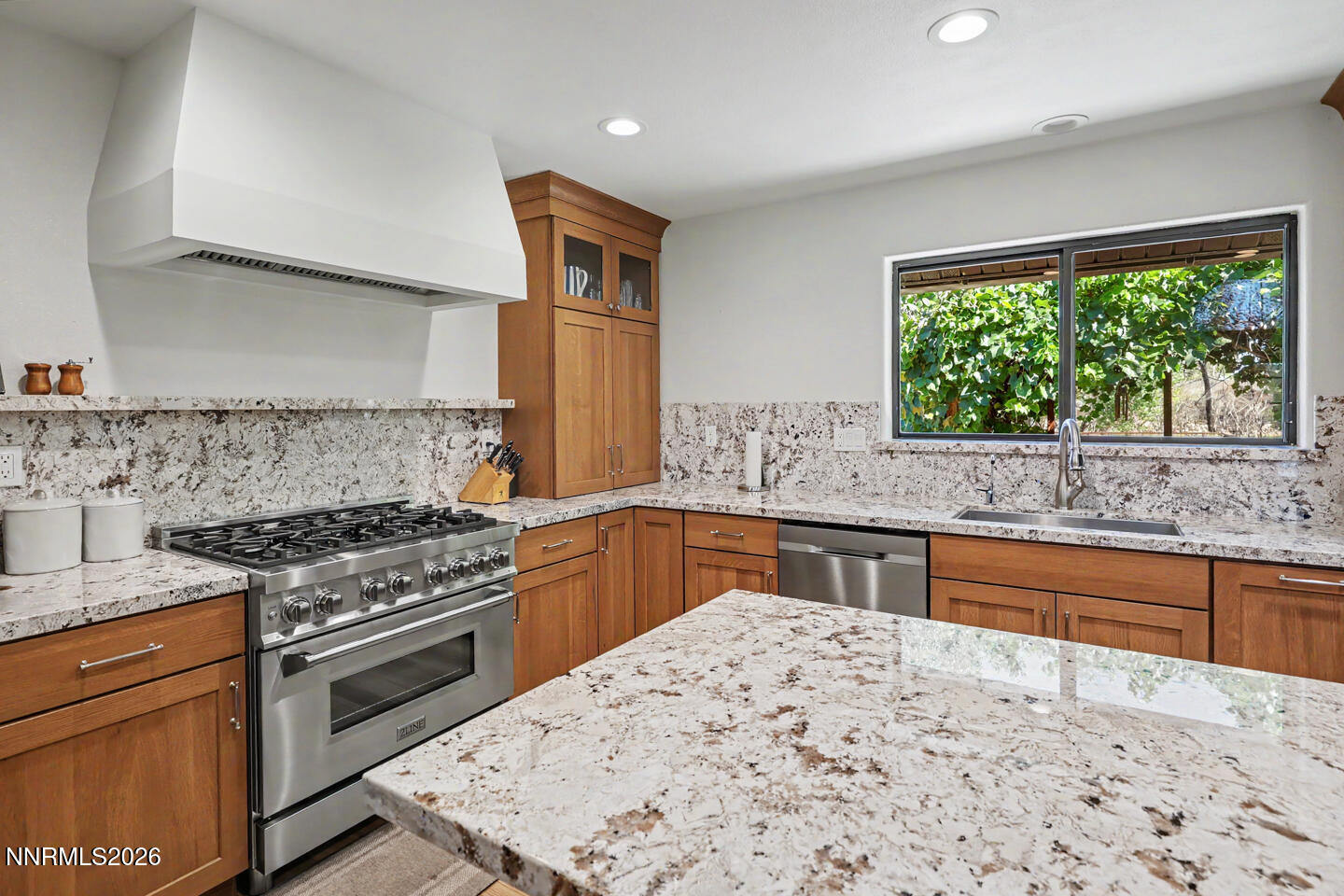 5840 Rivers Edge Drive Property Photo 11