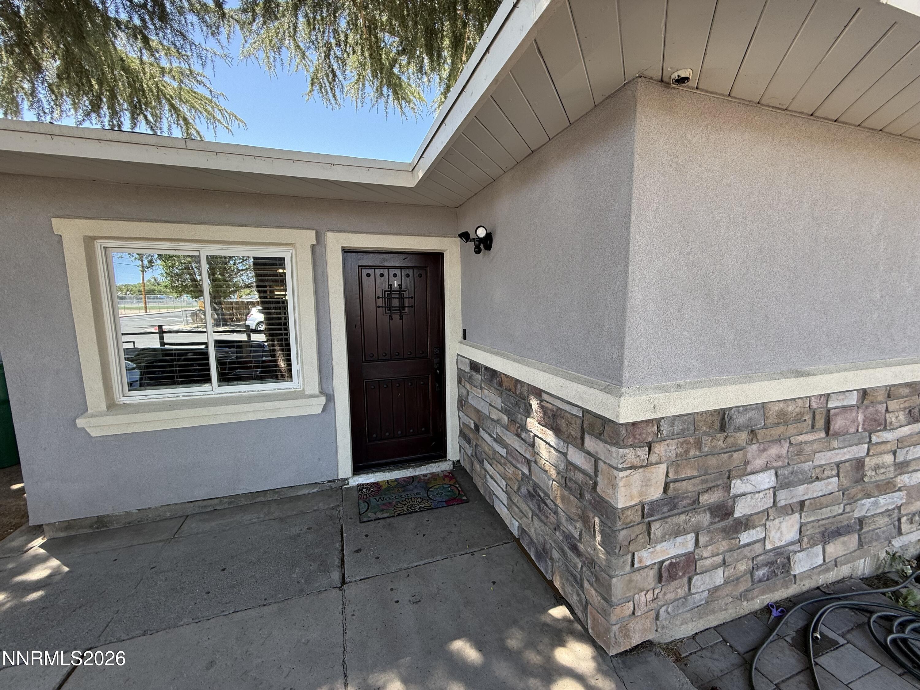 1490 E 10th Street Property Photo 4