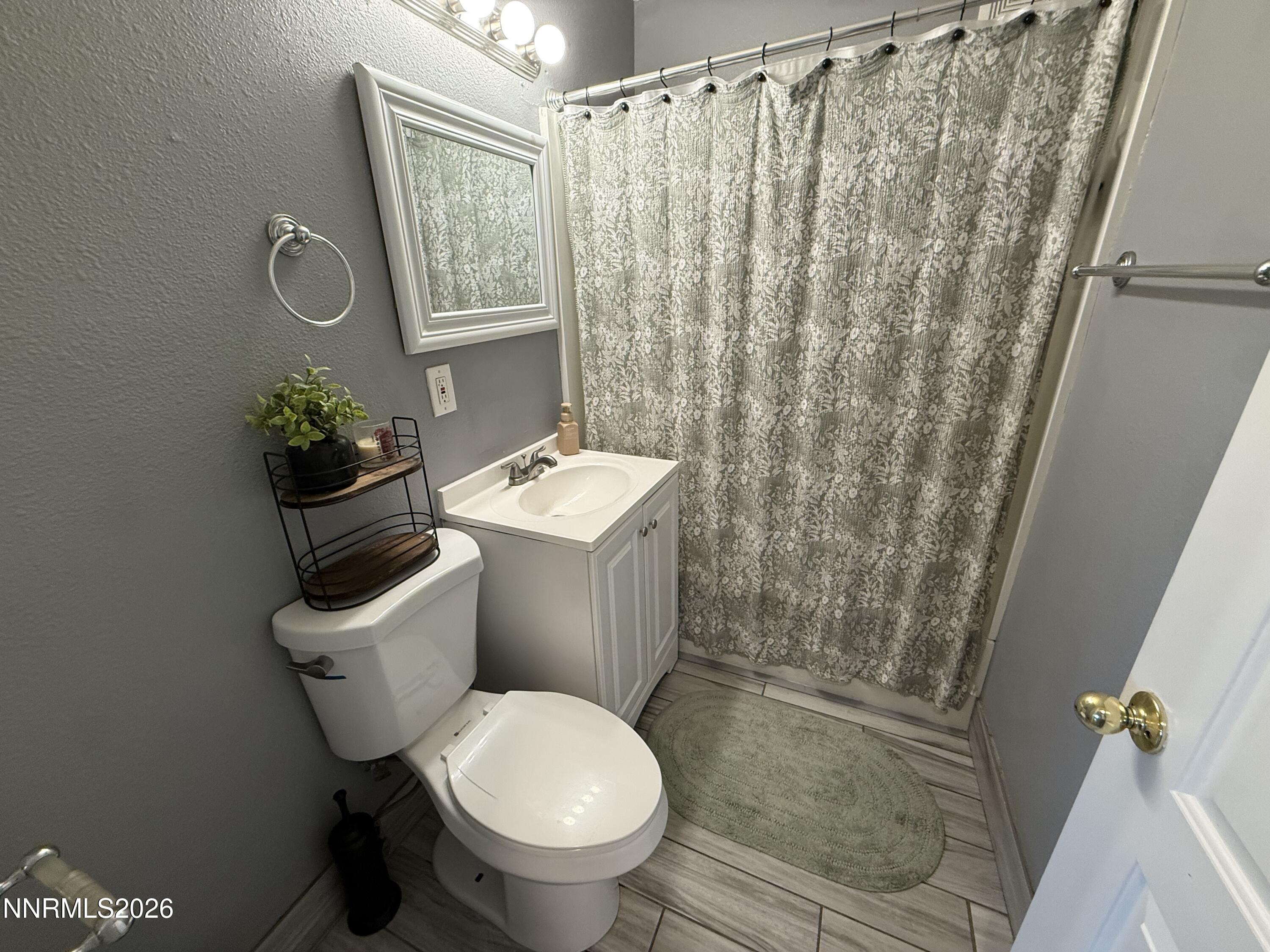 1490 E 10th Street Property Photo 18