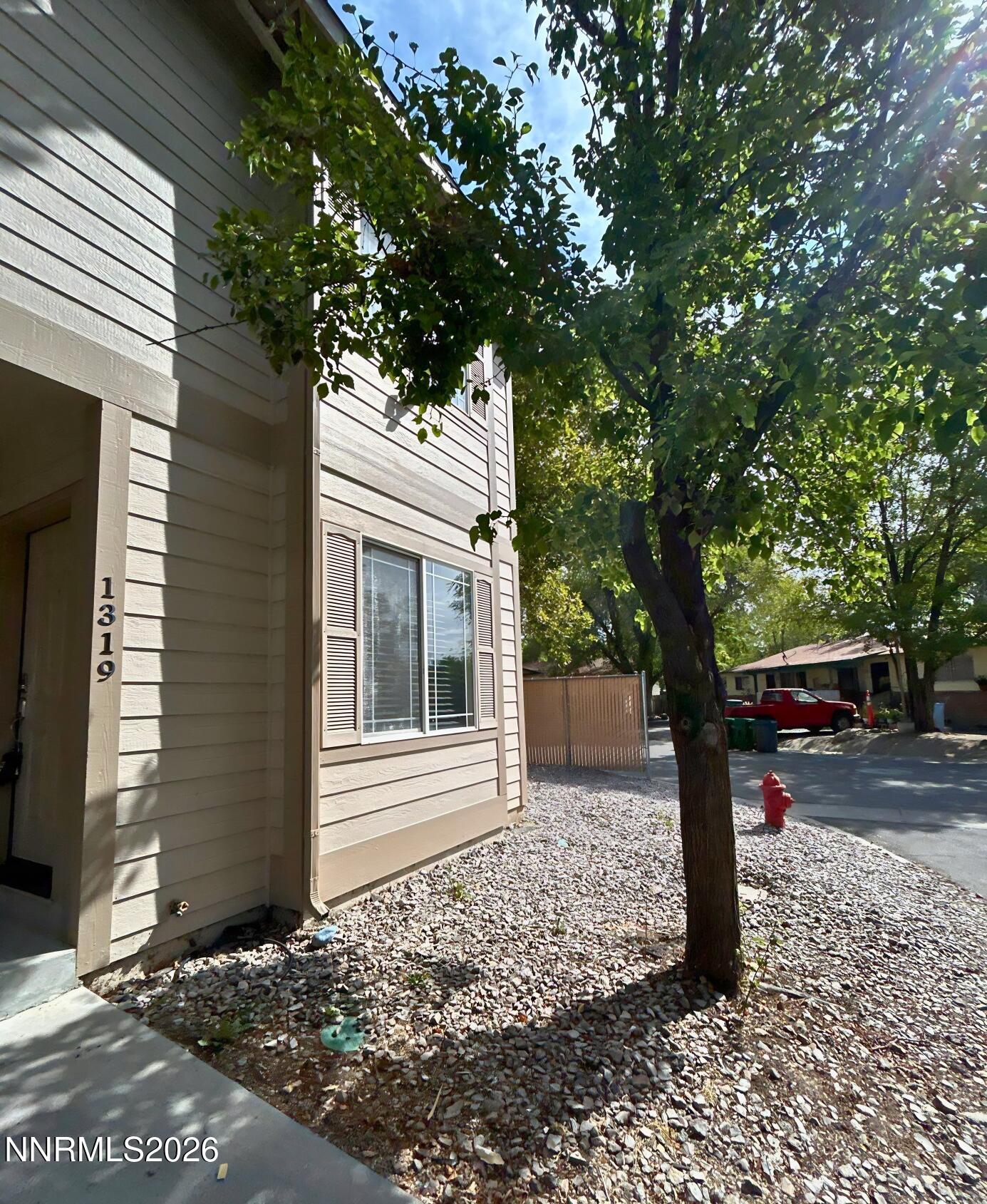 1319 Powell Lane Property Photo 2