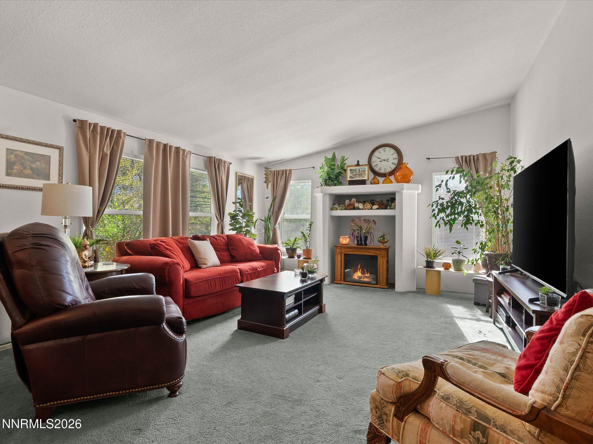 1075 Mesa Drive Property Photo 16