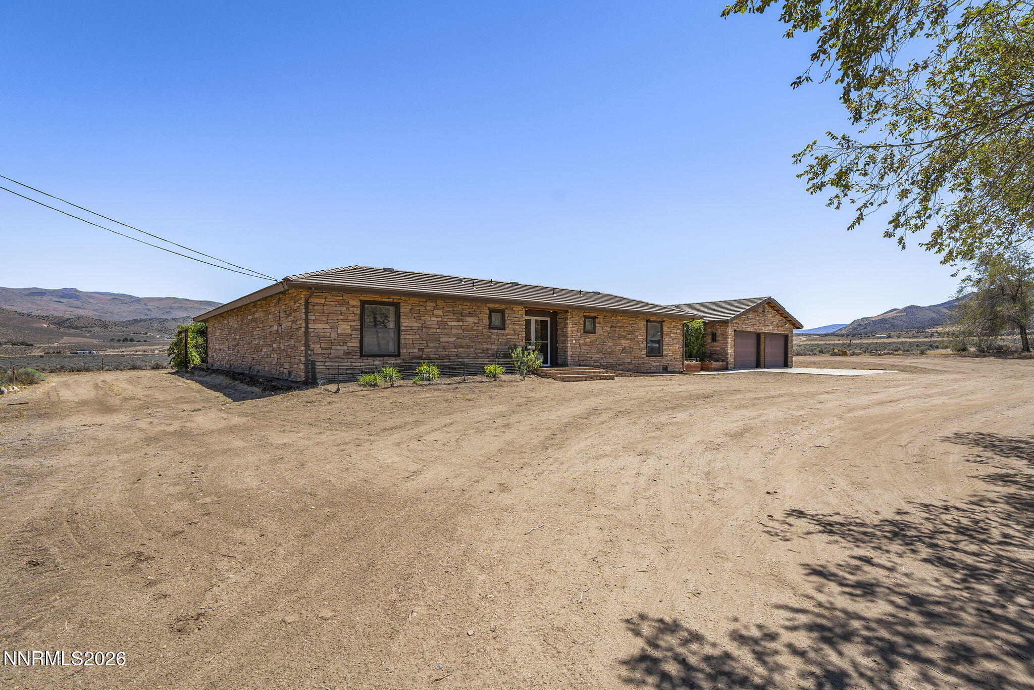 4400 Amy Road Property Photo 6